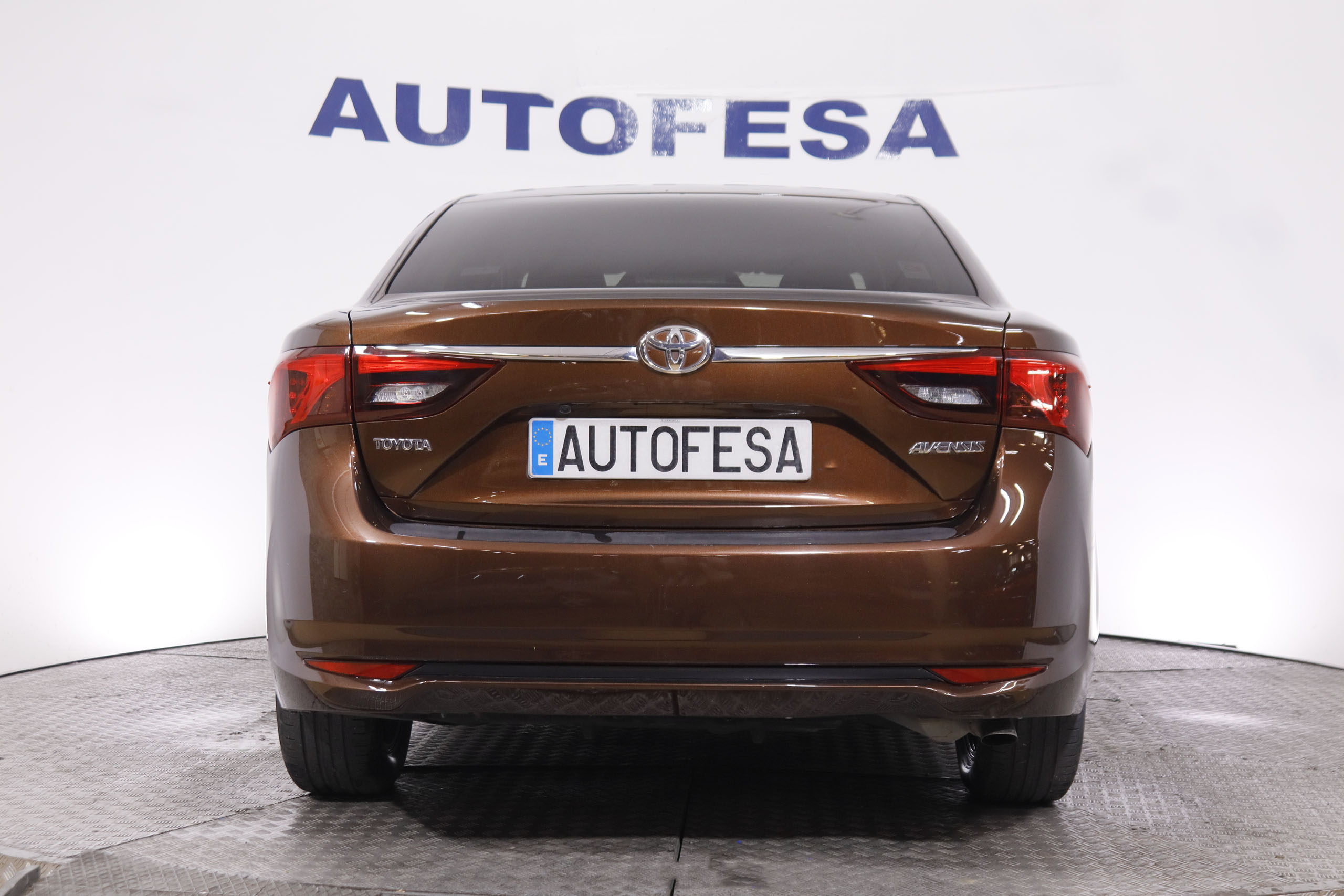 Toyota Avensis 2.0 D Executive - foto 6