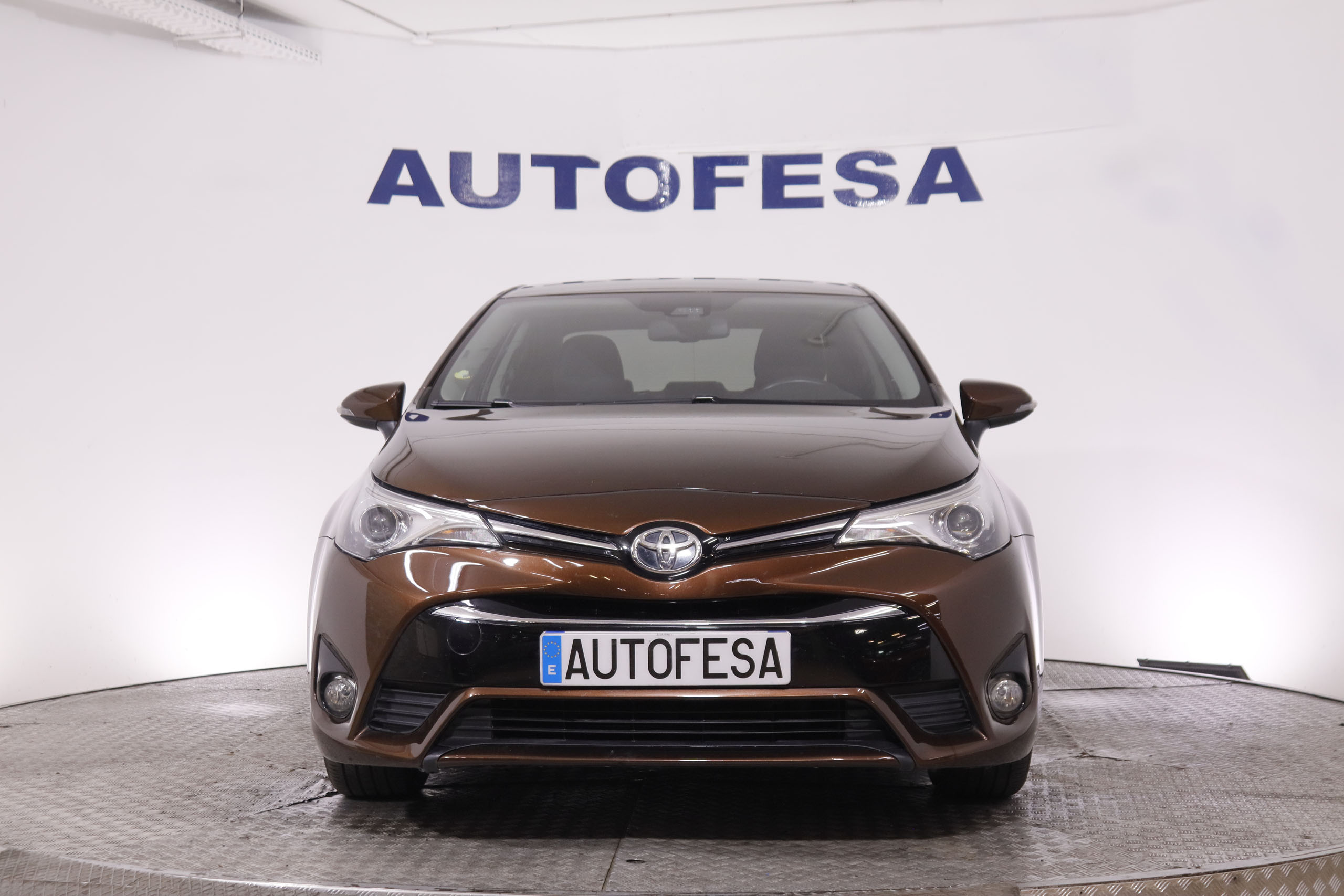 Toyota Avensis 2.0 D Executive - foto 2