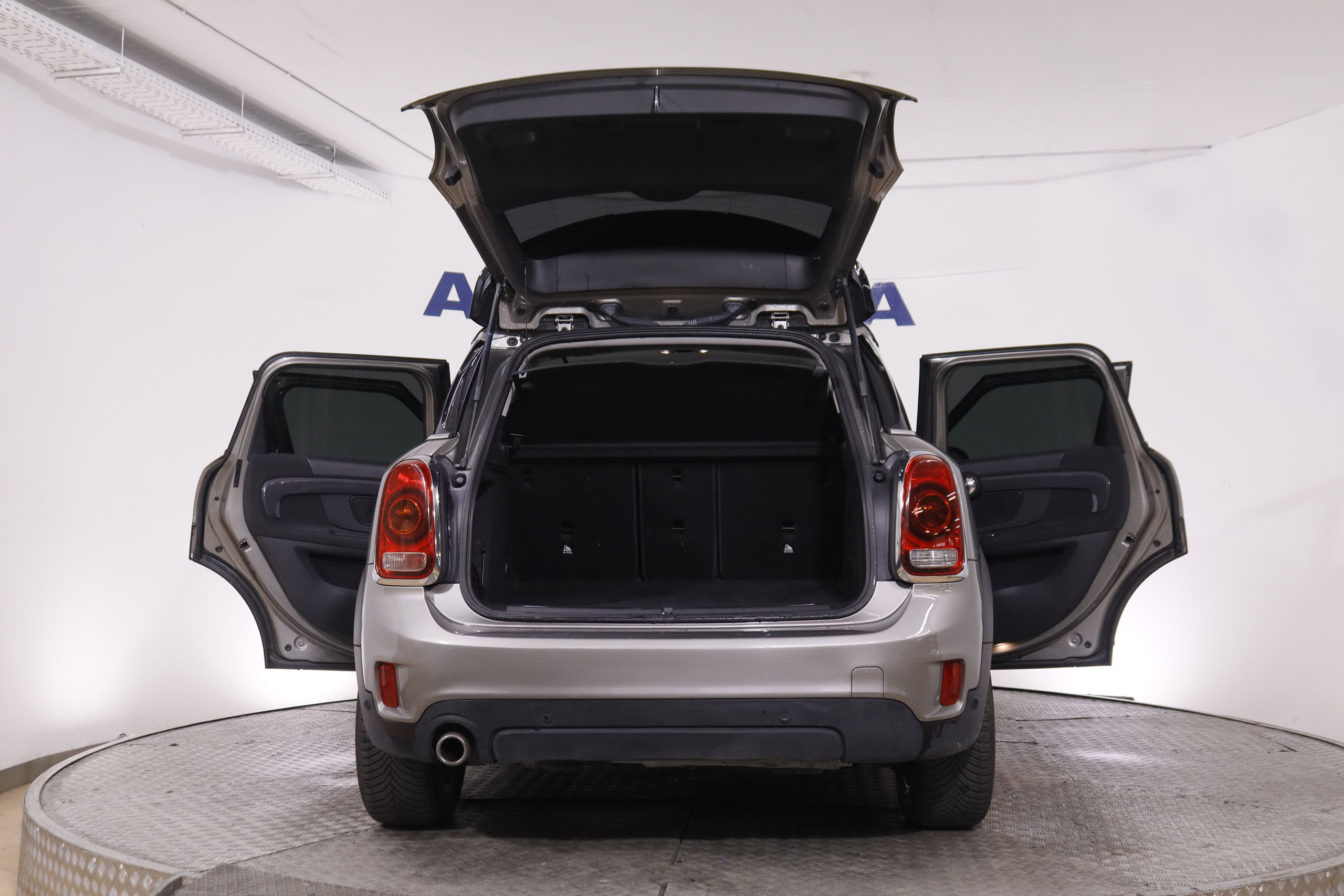 MINI Cooper Countryman Cooper SE ALL4 1.5 Hibrido Enchufable 4WD - foto 8