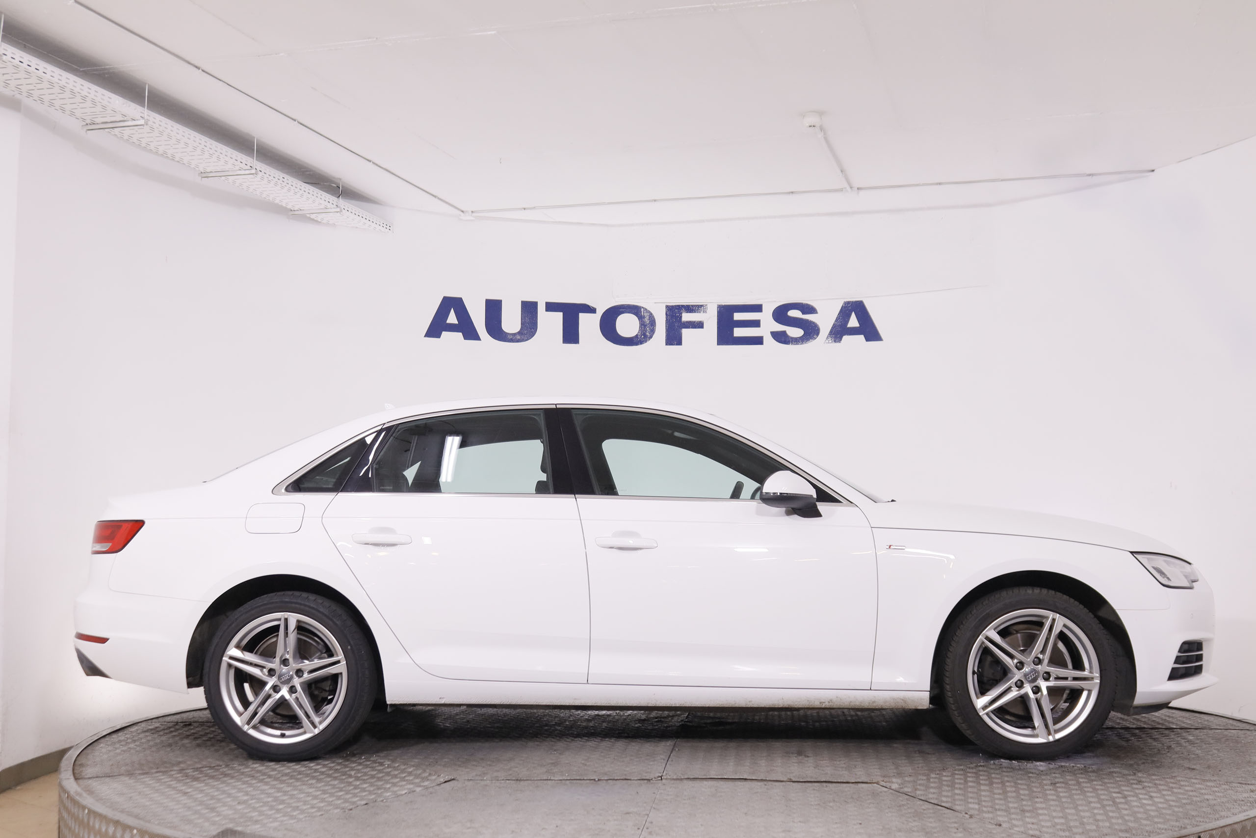 Audi A4 2.0 TFSI S-Tronic S-Line - foto 8