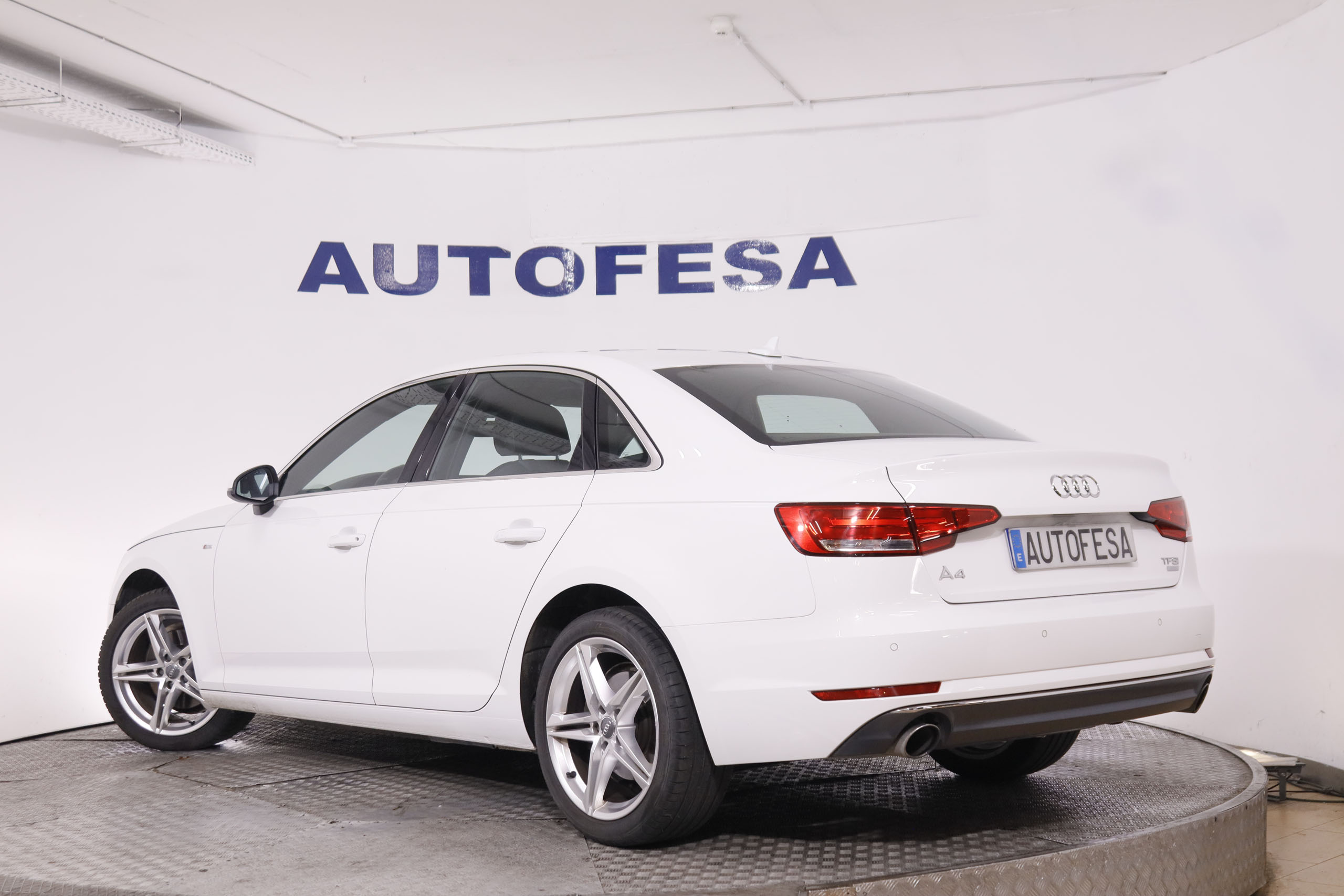 Audi A4 2.0 TFSI S-Tronic S-Line - foto 7