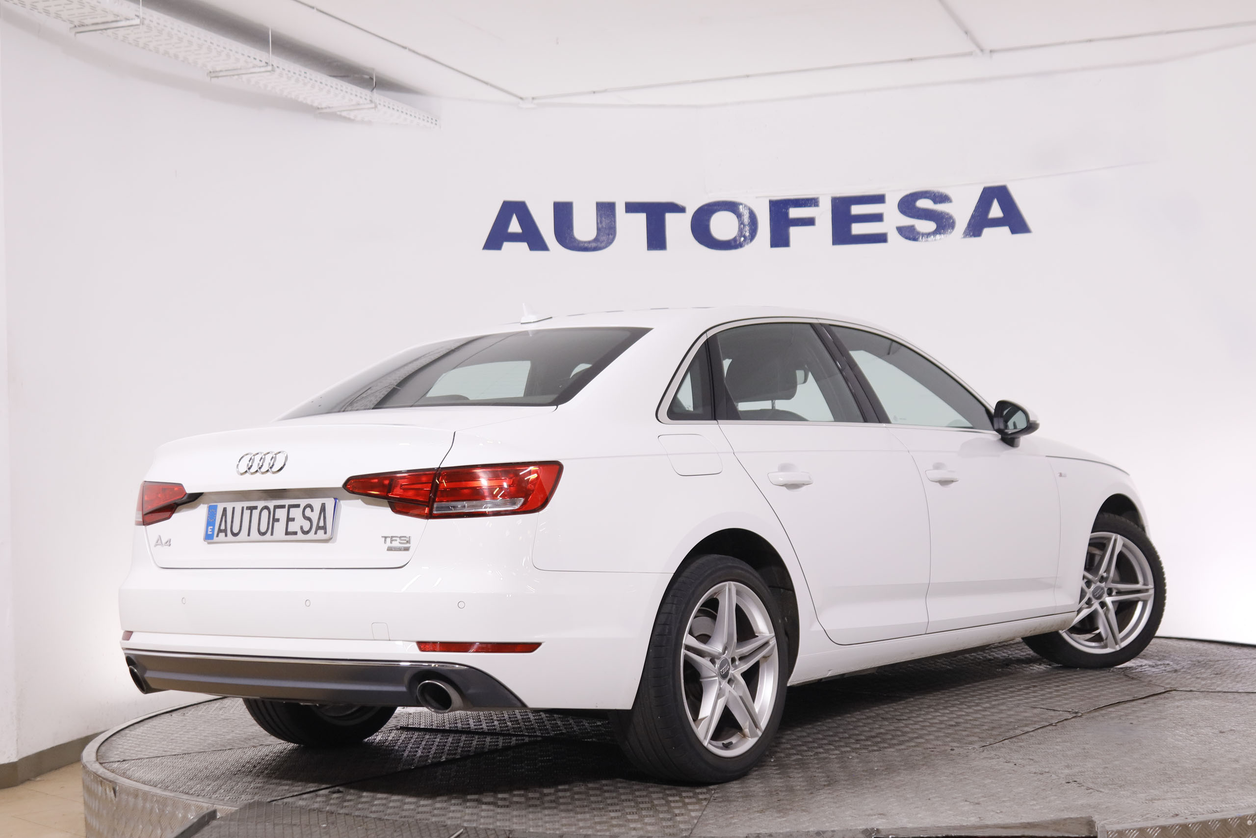 Audi A4 2.0 TFSI S-Tronic S-Line - foto 5