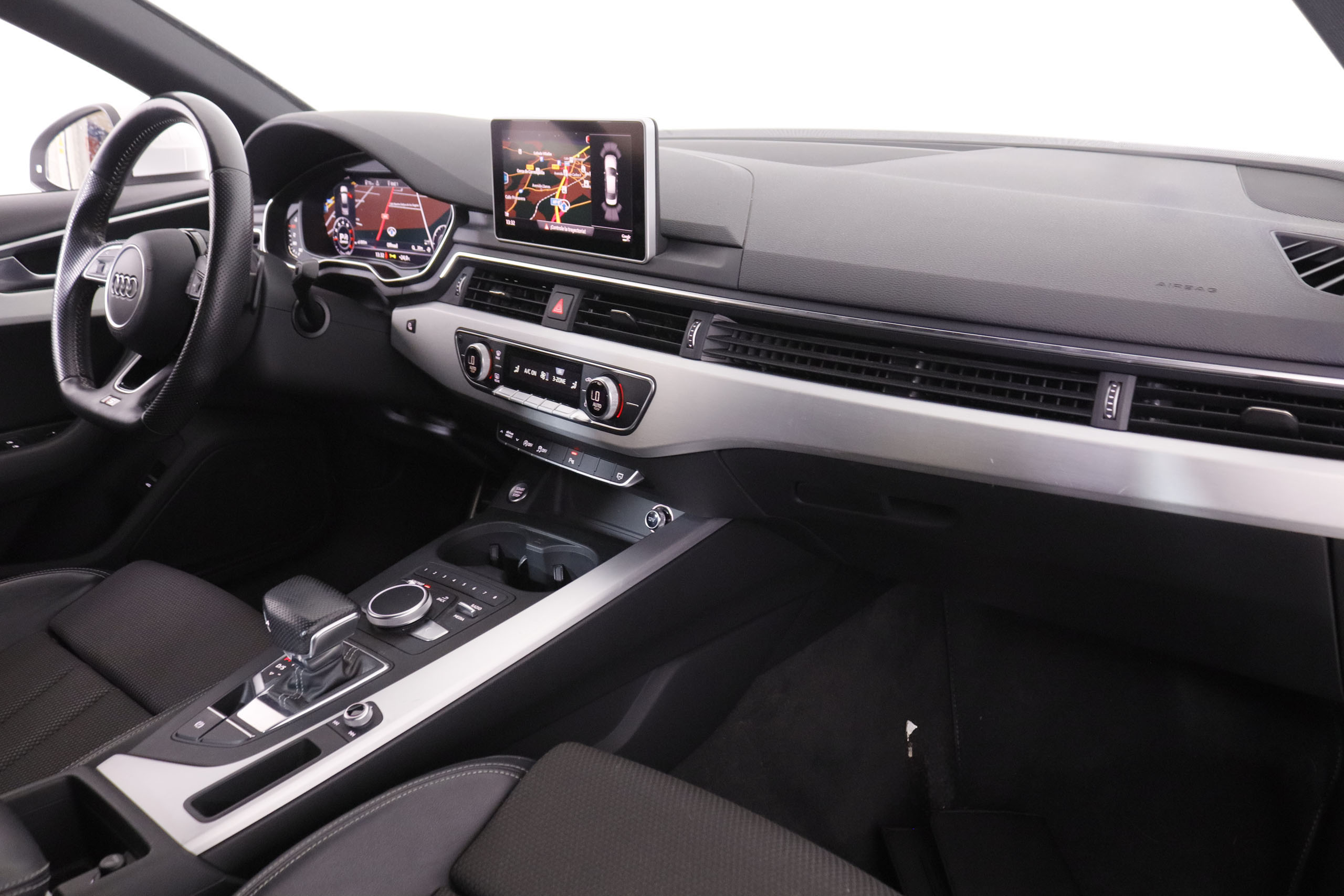 Audi A4 2.0 TFSI S-Tronic S-Line - foto 12