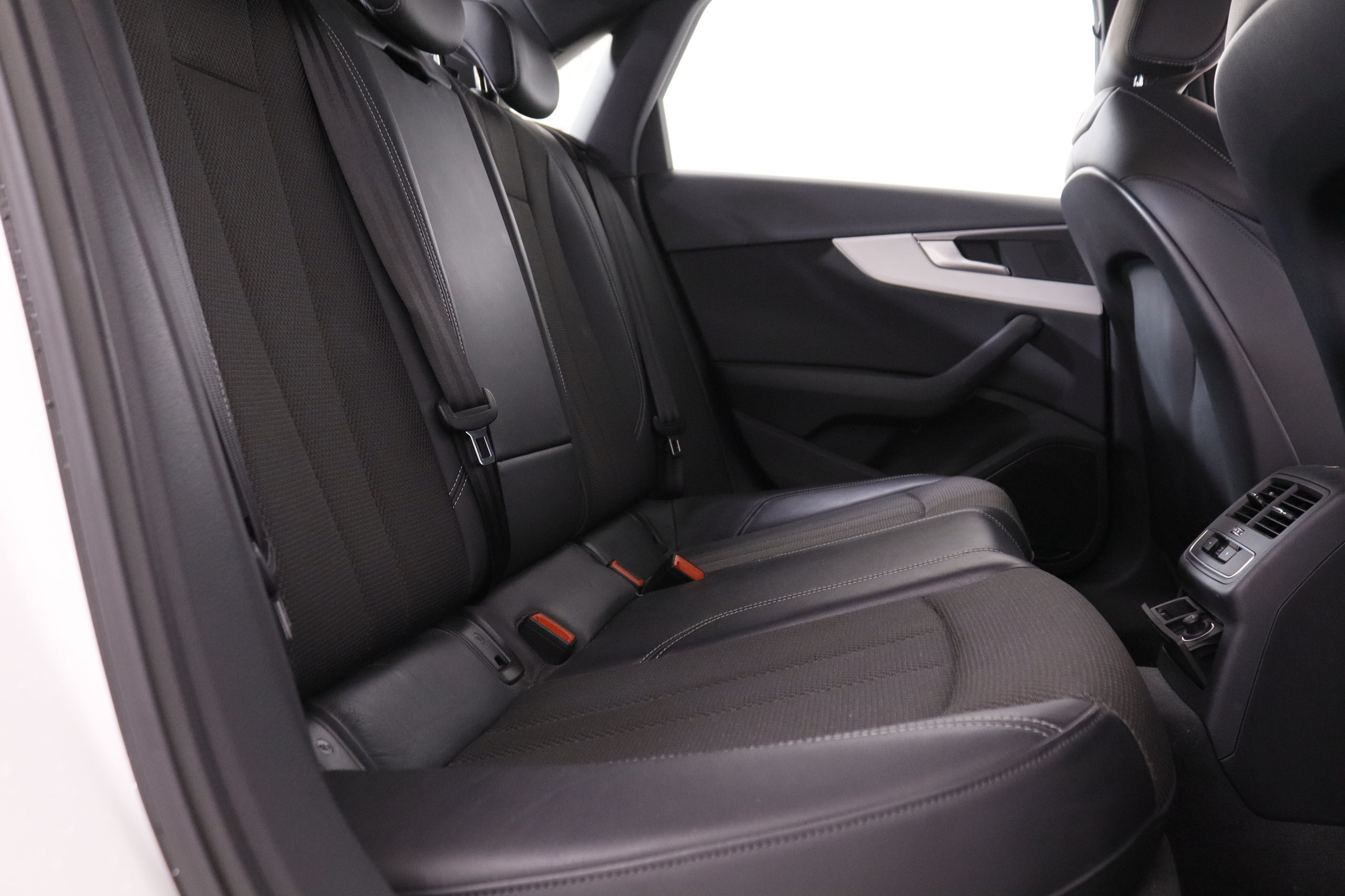 Audi A4 2.0 TFSI S-Tronic S-Line - foto 21