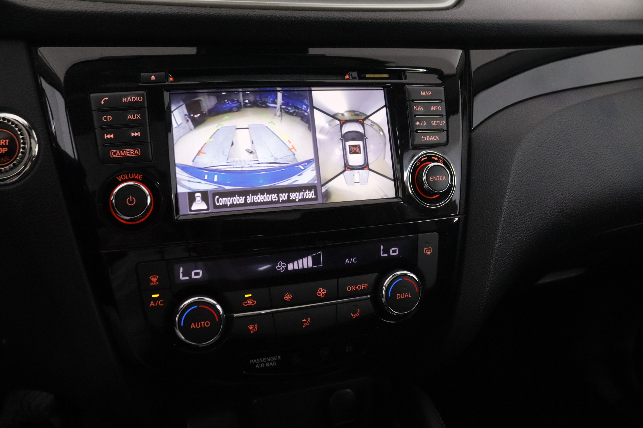 Nissan Qashqai 1.6 dCi Nconnecta - foto 17