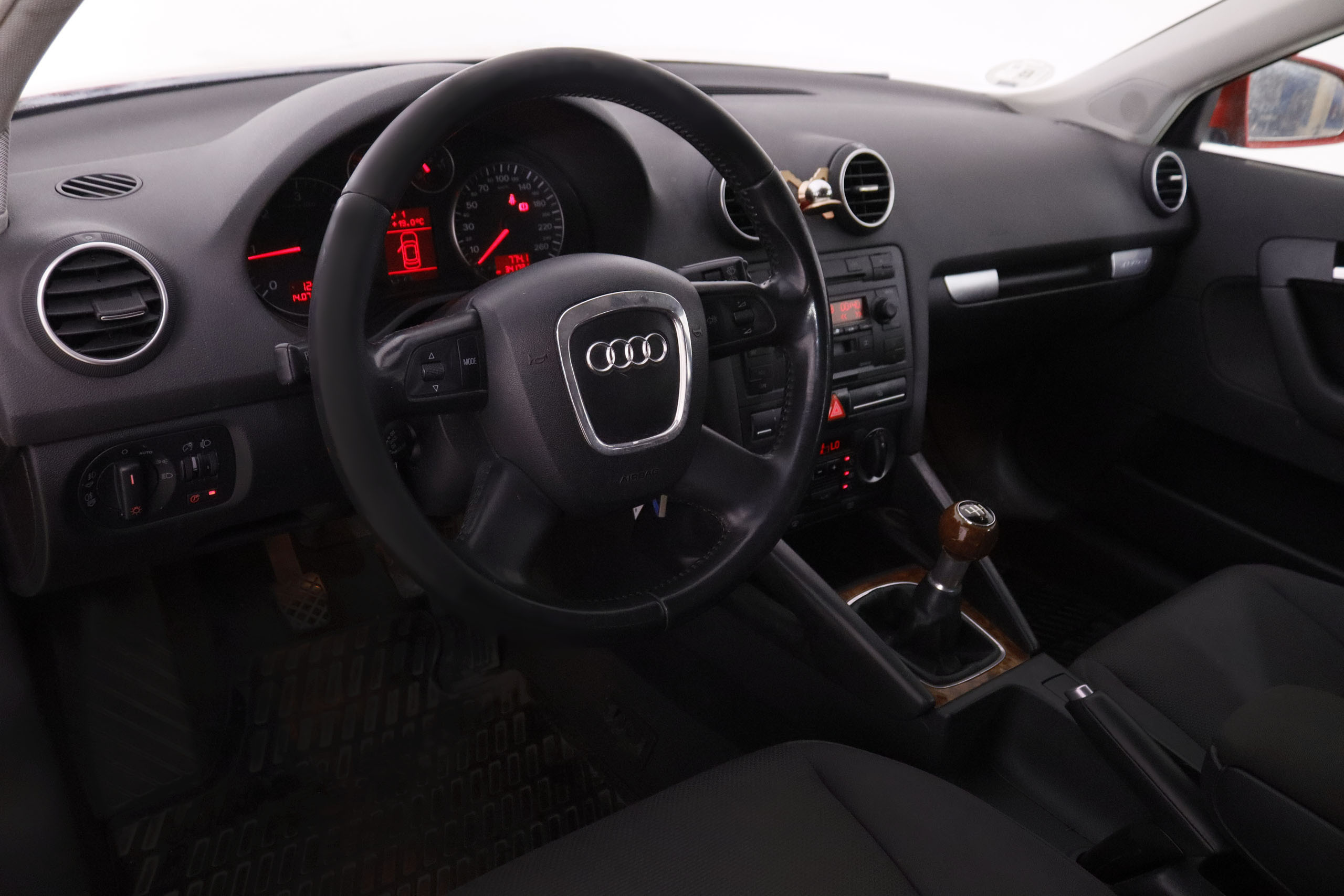 Audi A3 Sportback 2.0 TDI quattro - foto 11