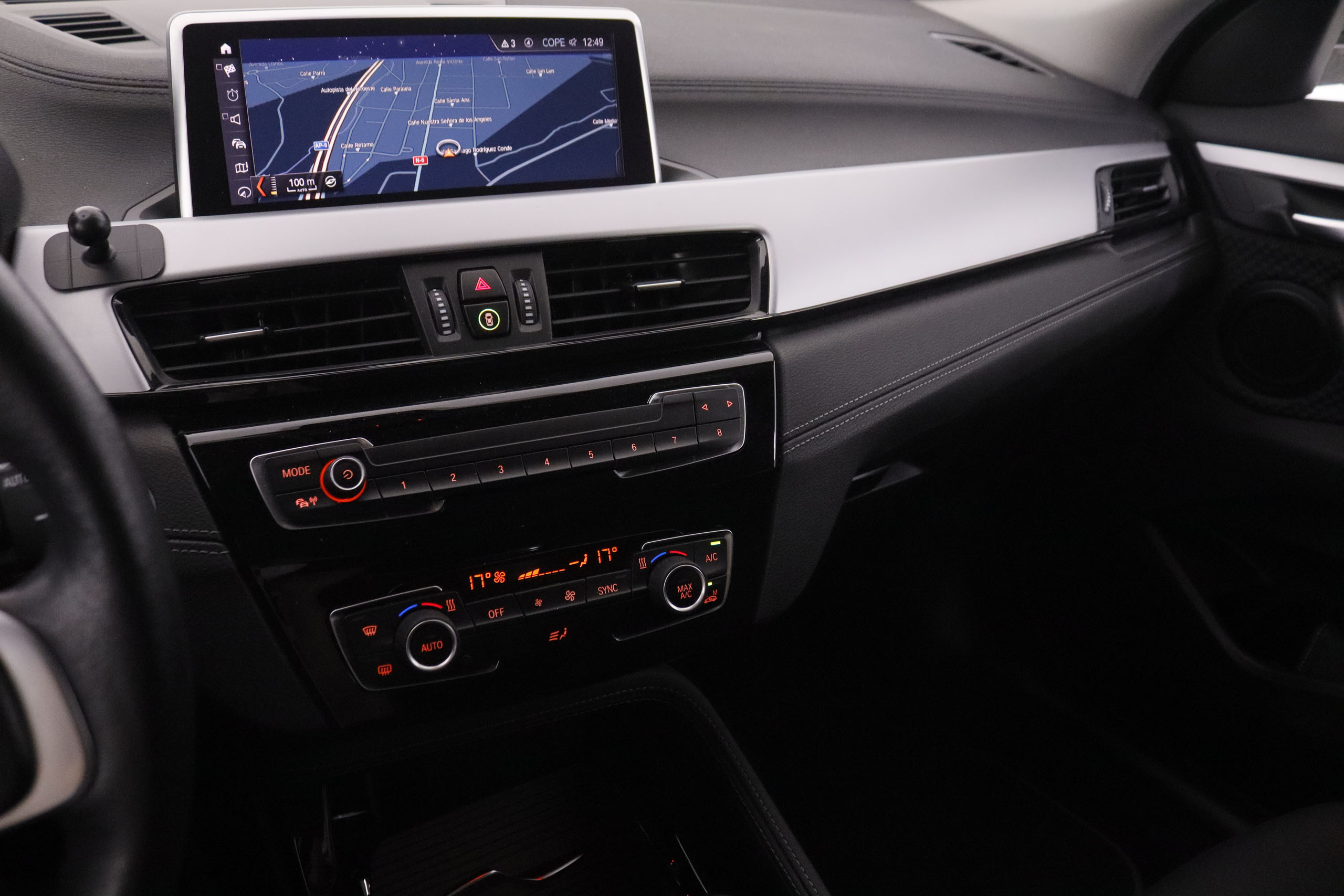 BMW X2 sDrive 18d - foto 13