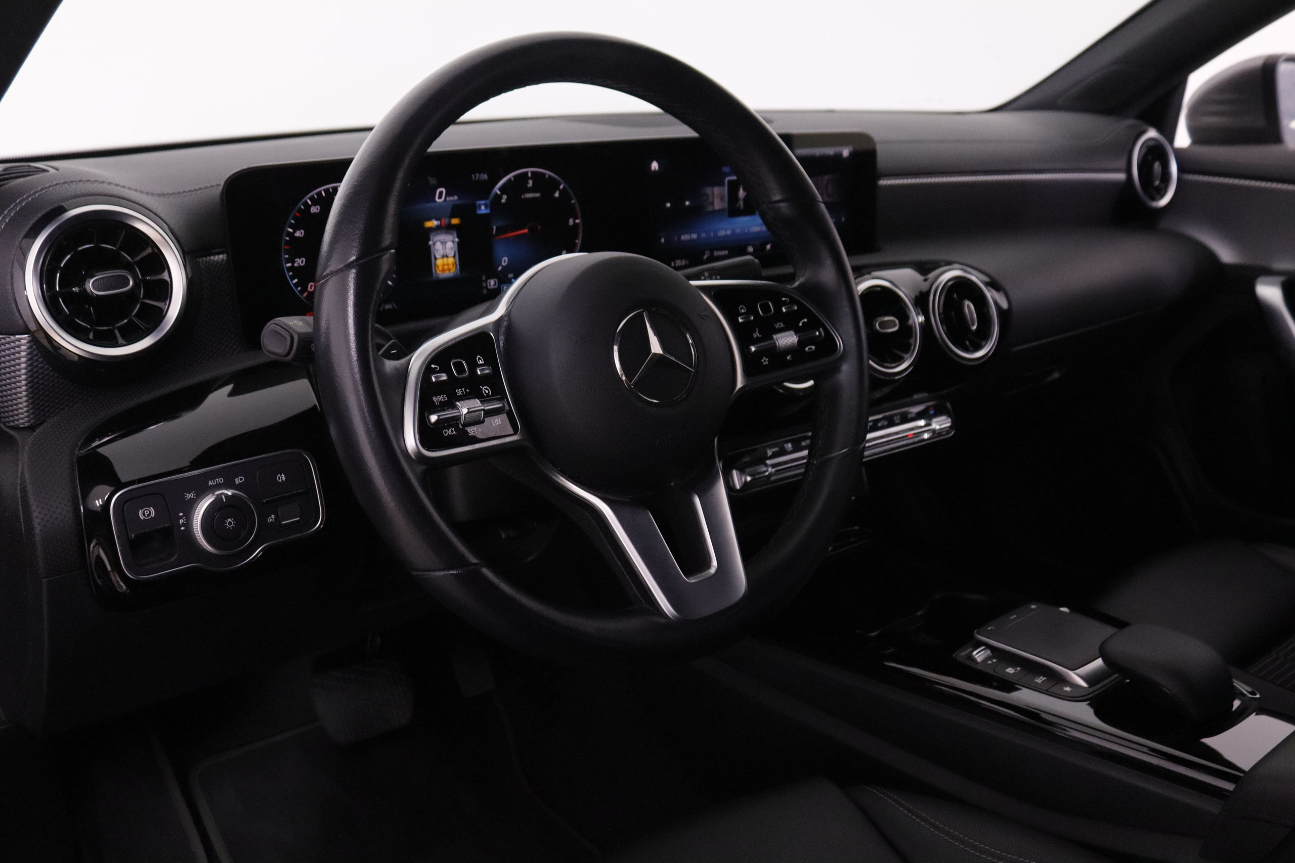 Mercedes-Benz CLA Clase CLA 220d Shooting Brake DCT - foto 11