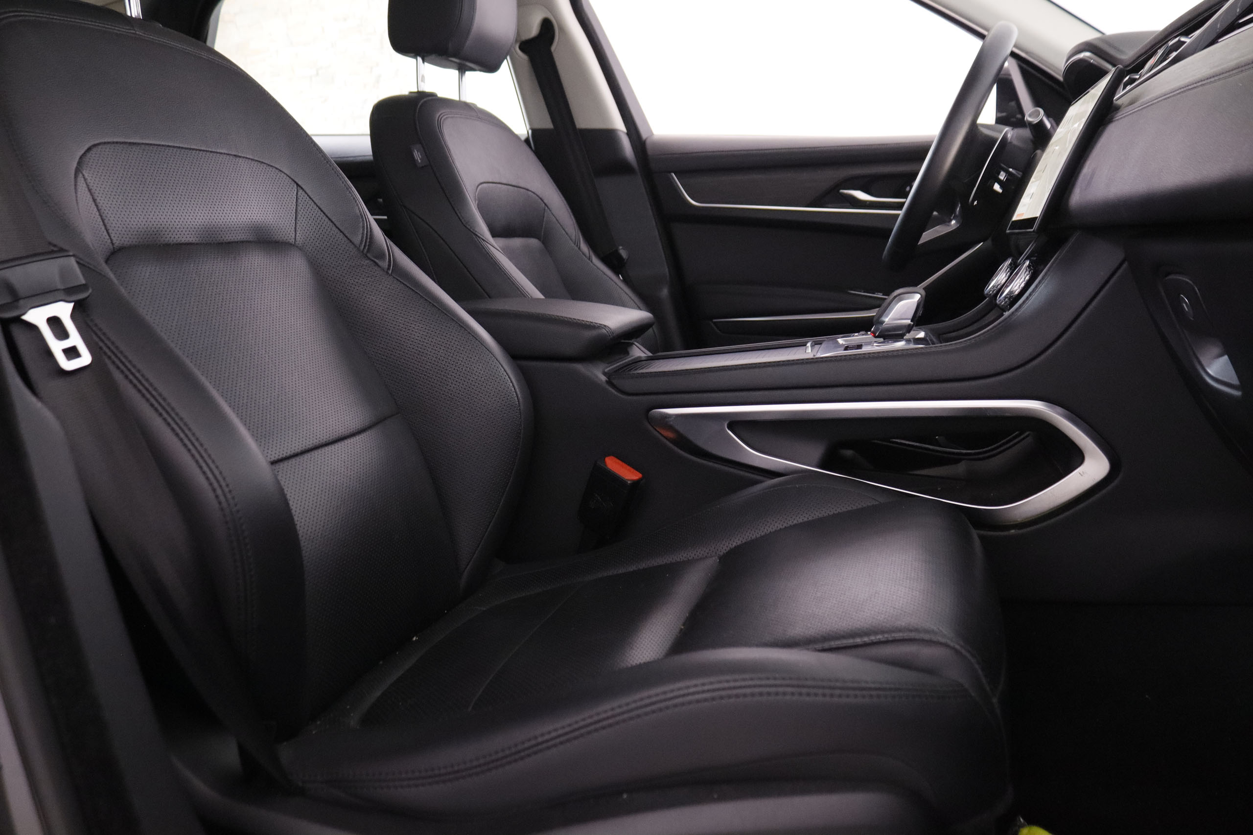 Jaguar F-Pace 2.0D I4 AWD MHEV S - foto 22