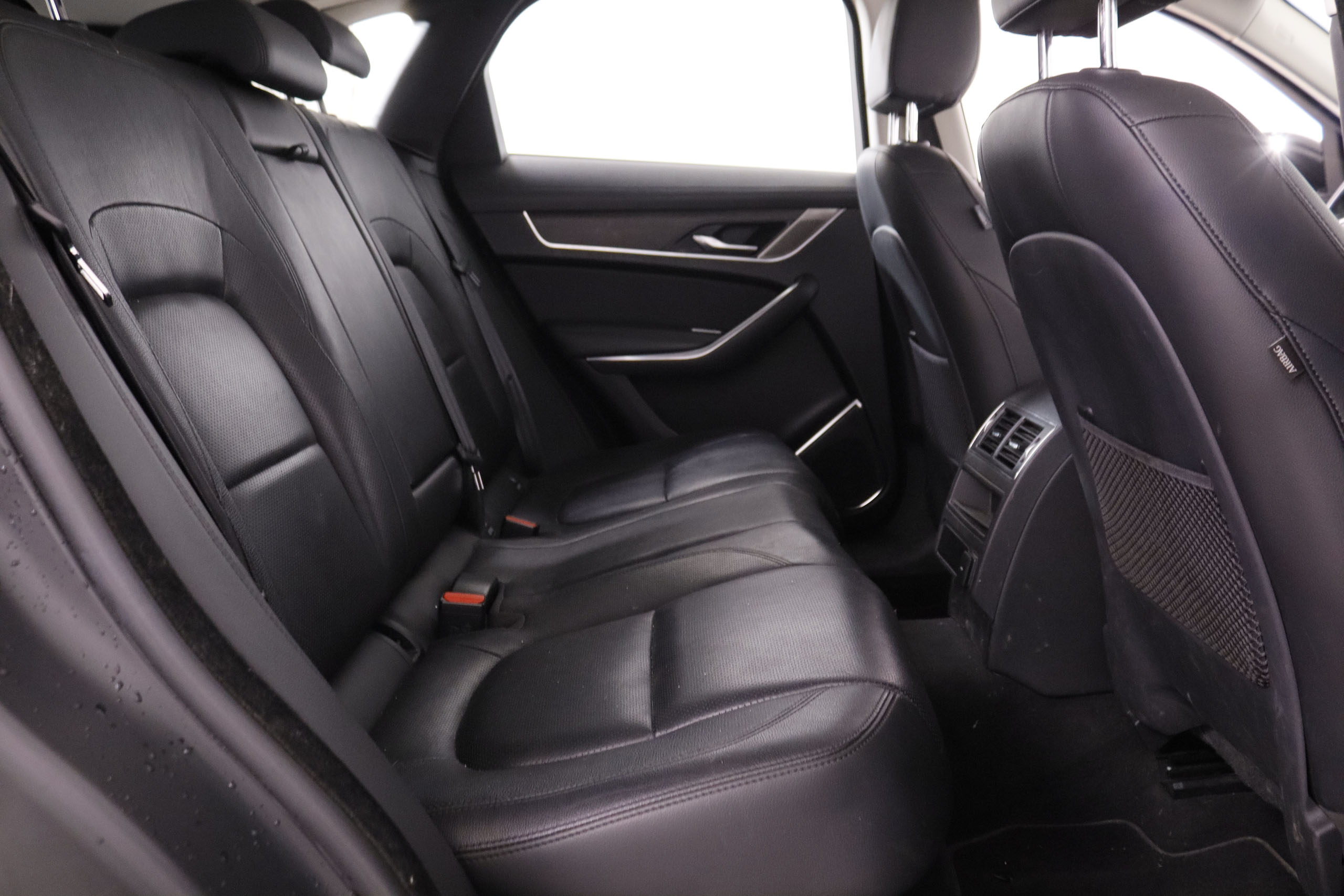 Jaguar F-Pace 2.0D I4 AWD MHEV S - foto 24