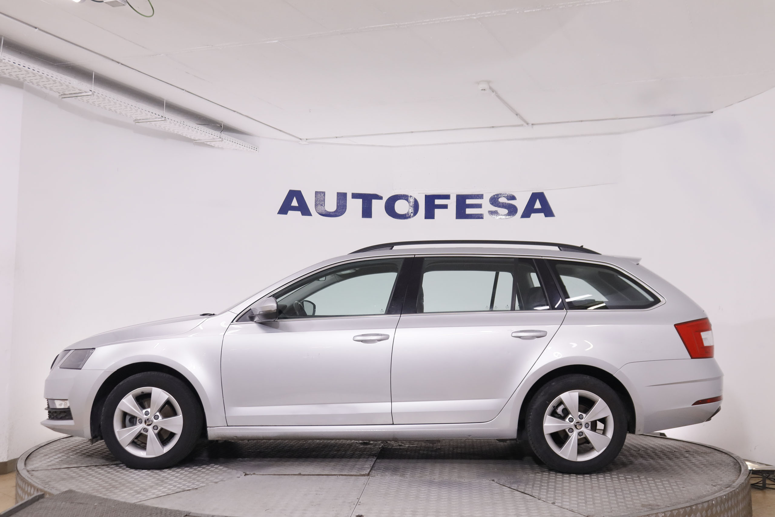 Škoda Octavia Combi 1.5 TGI Ambition GAS CNG DSG - foto 4