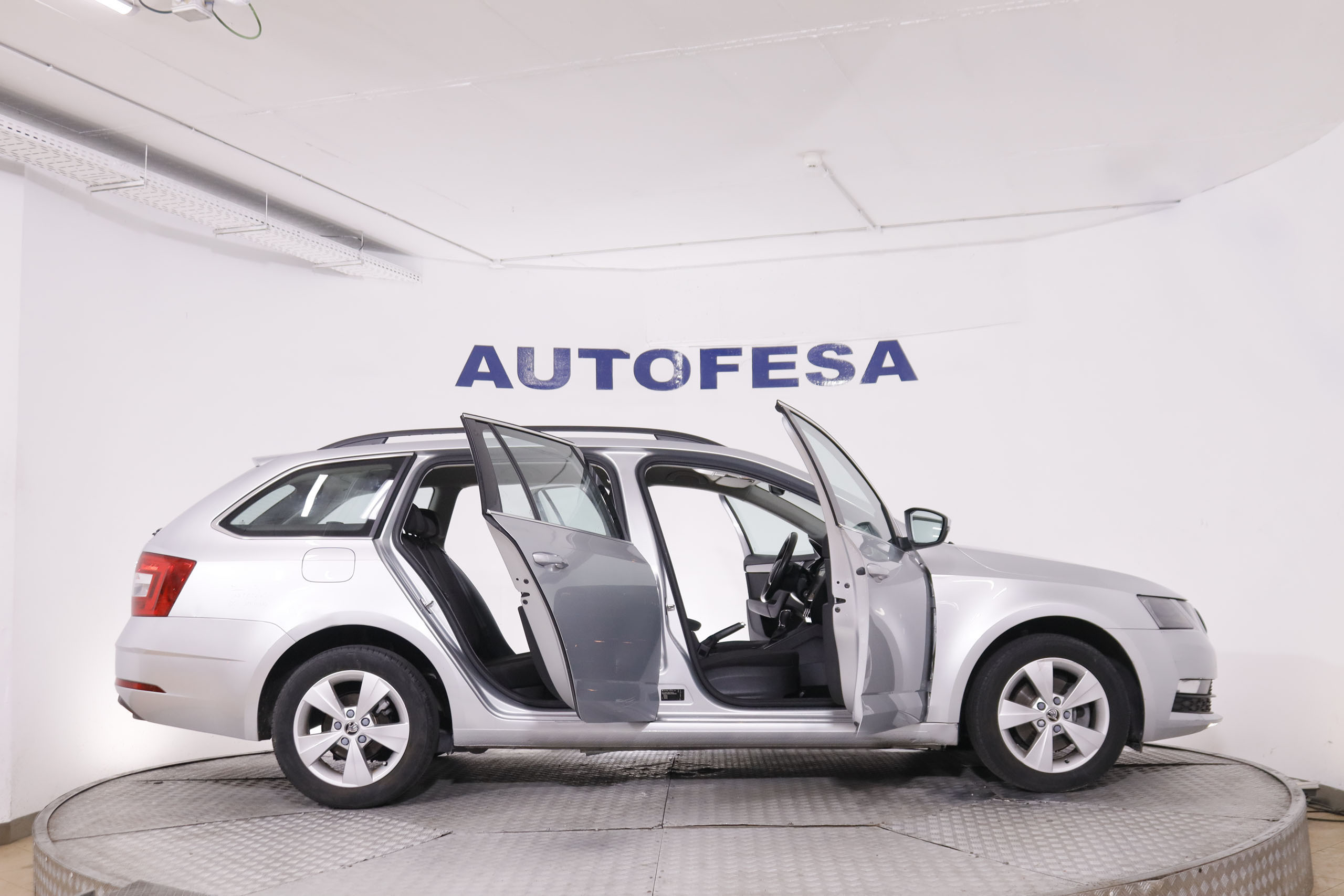 Škoda Octavia Combi 1.5 TGI Ambition GAS CNG DSG - foto 10