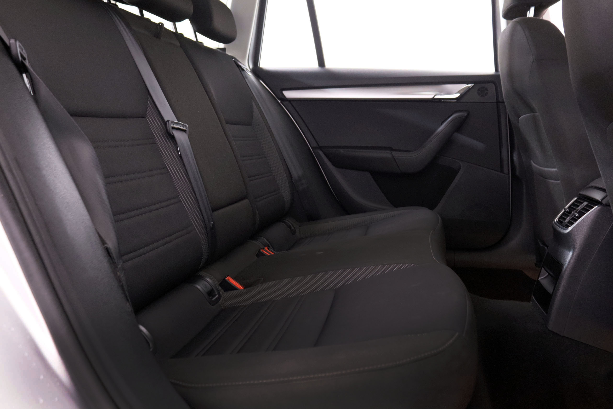 Škoda Octavia Combi 1.5 TGI Ambition GAS CNG DSG - foto 21