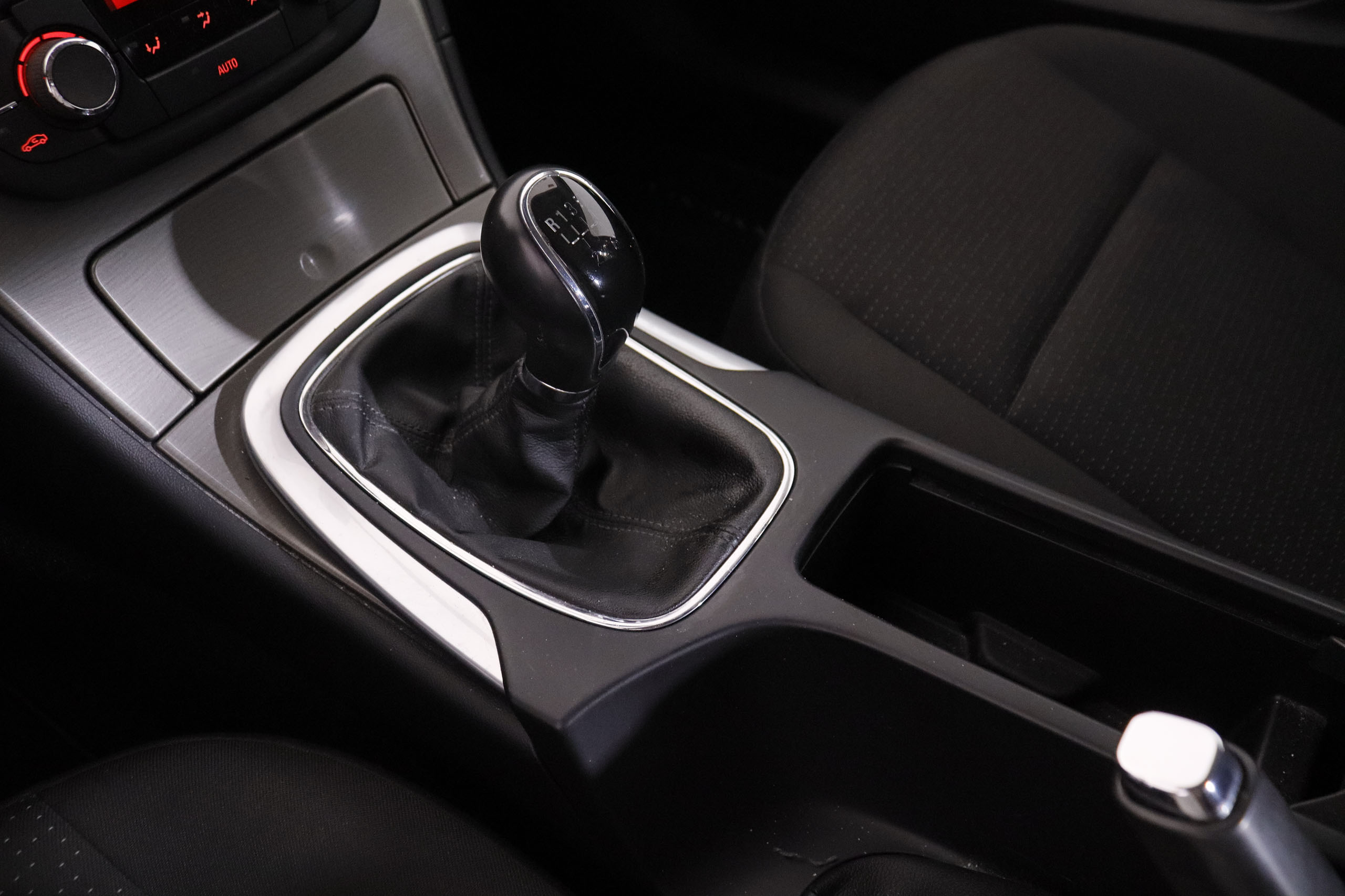 Opel Insignia 1.4 Turbo - foto 15