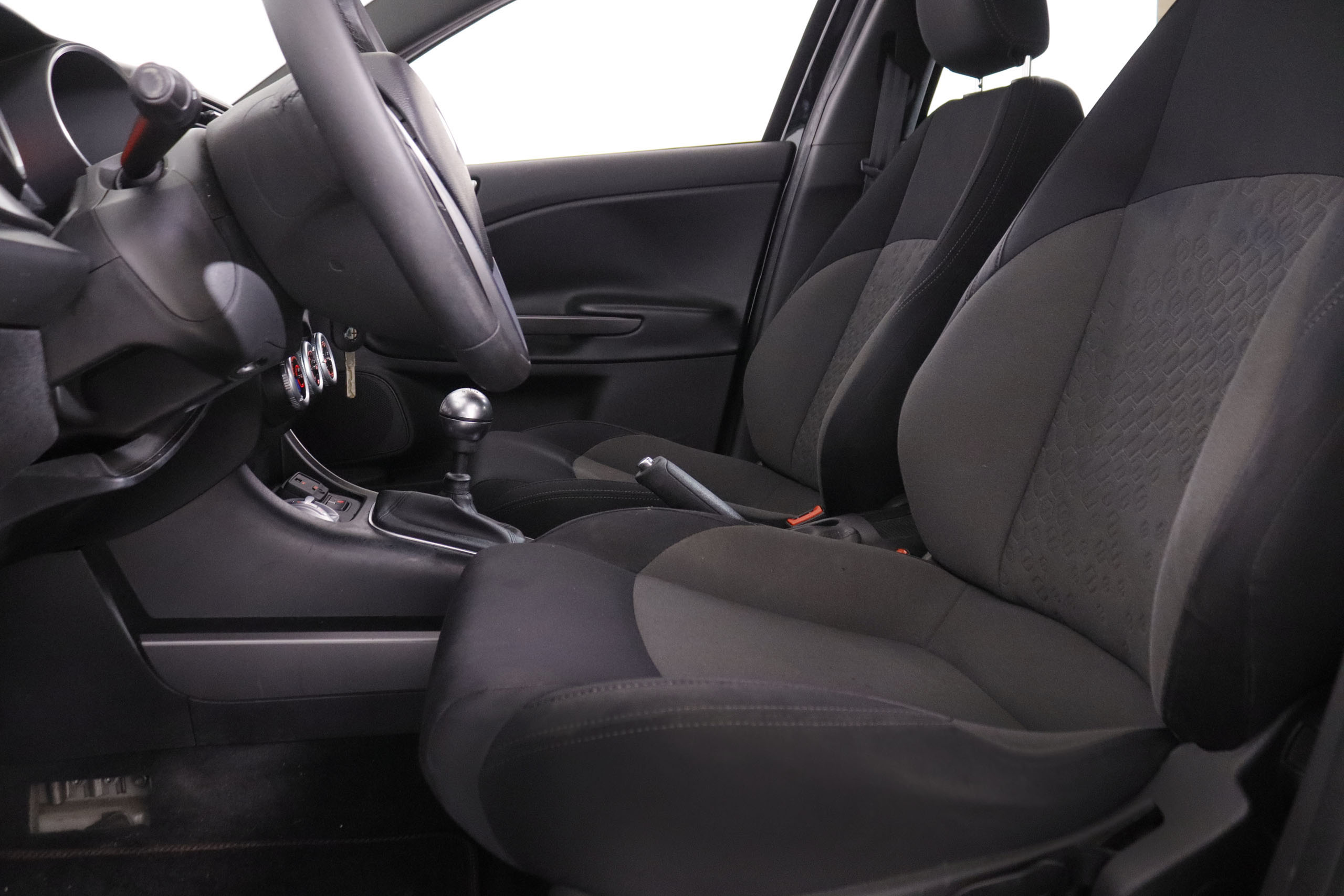 Alfa Romeo Giulietta 1.4 TB Distinctive - foto 17