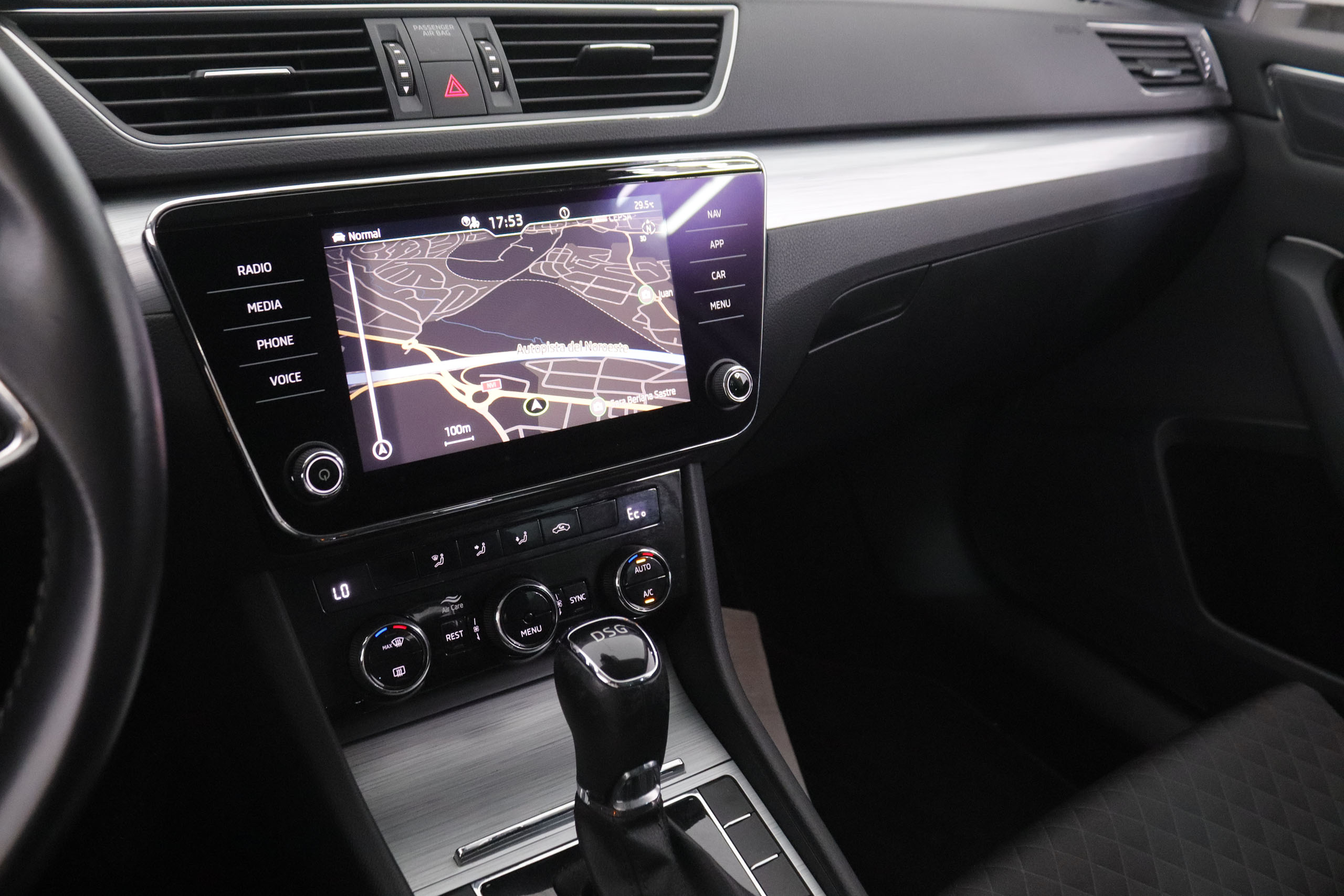 Škoda Superb Combi 1.4 TSI PHEV IV Style - foto 13