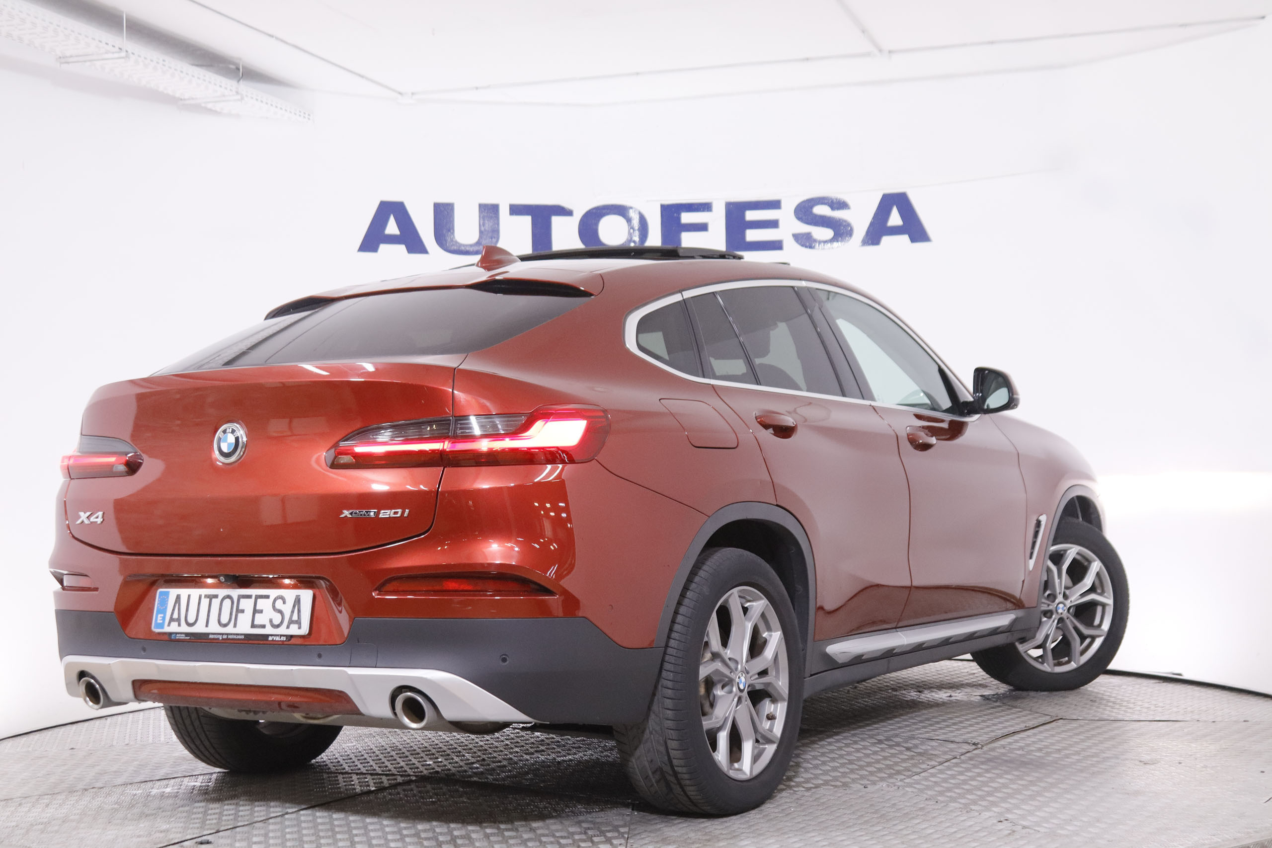 BMW X4 xDrive 20i - foto 6