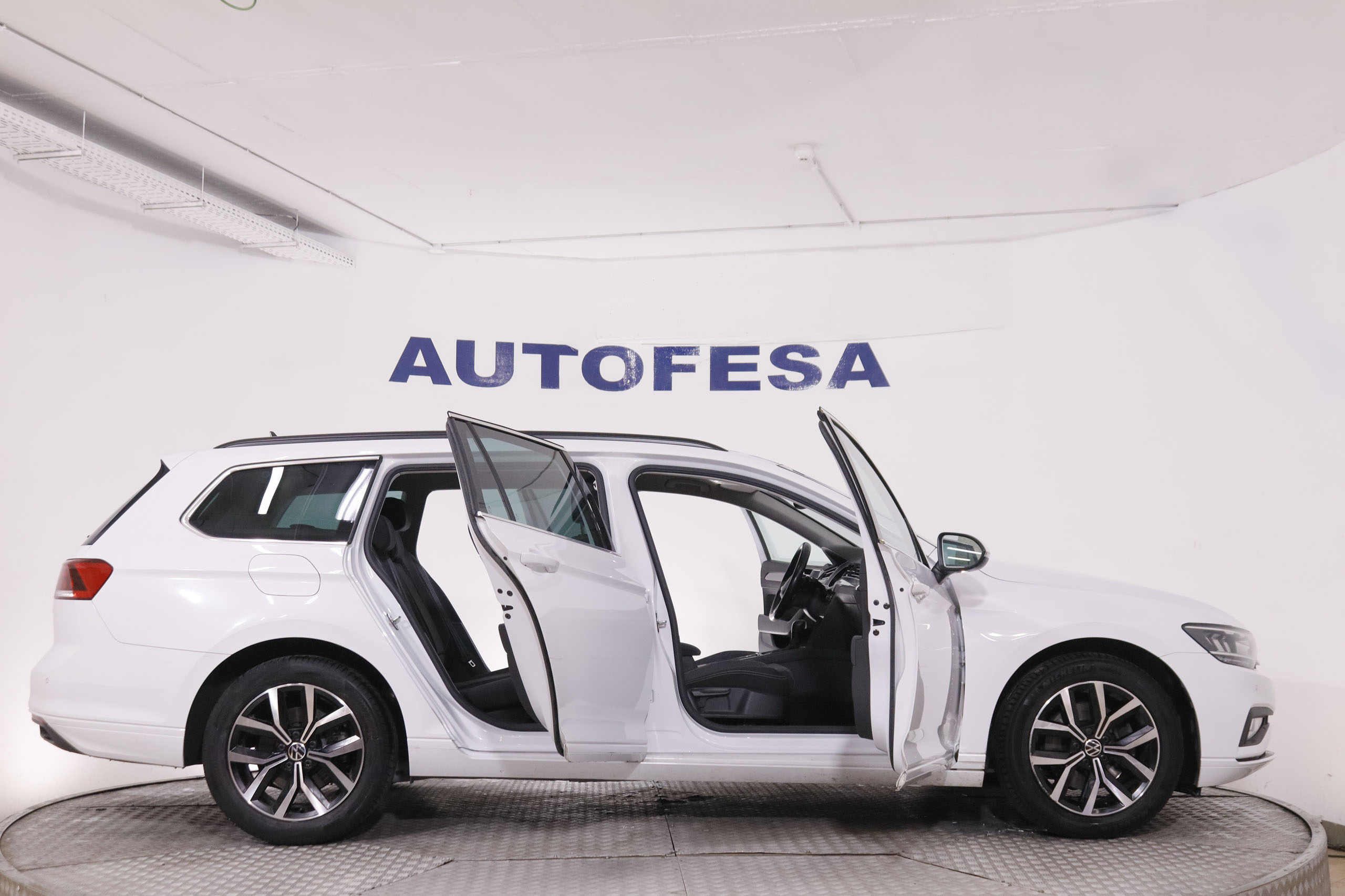 Volkswagen Passat Variant 2.0 TDI Executive DSG - foto 8