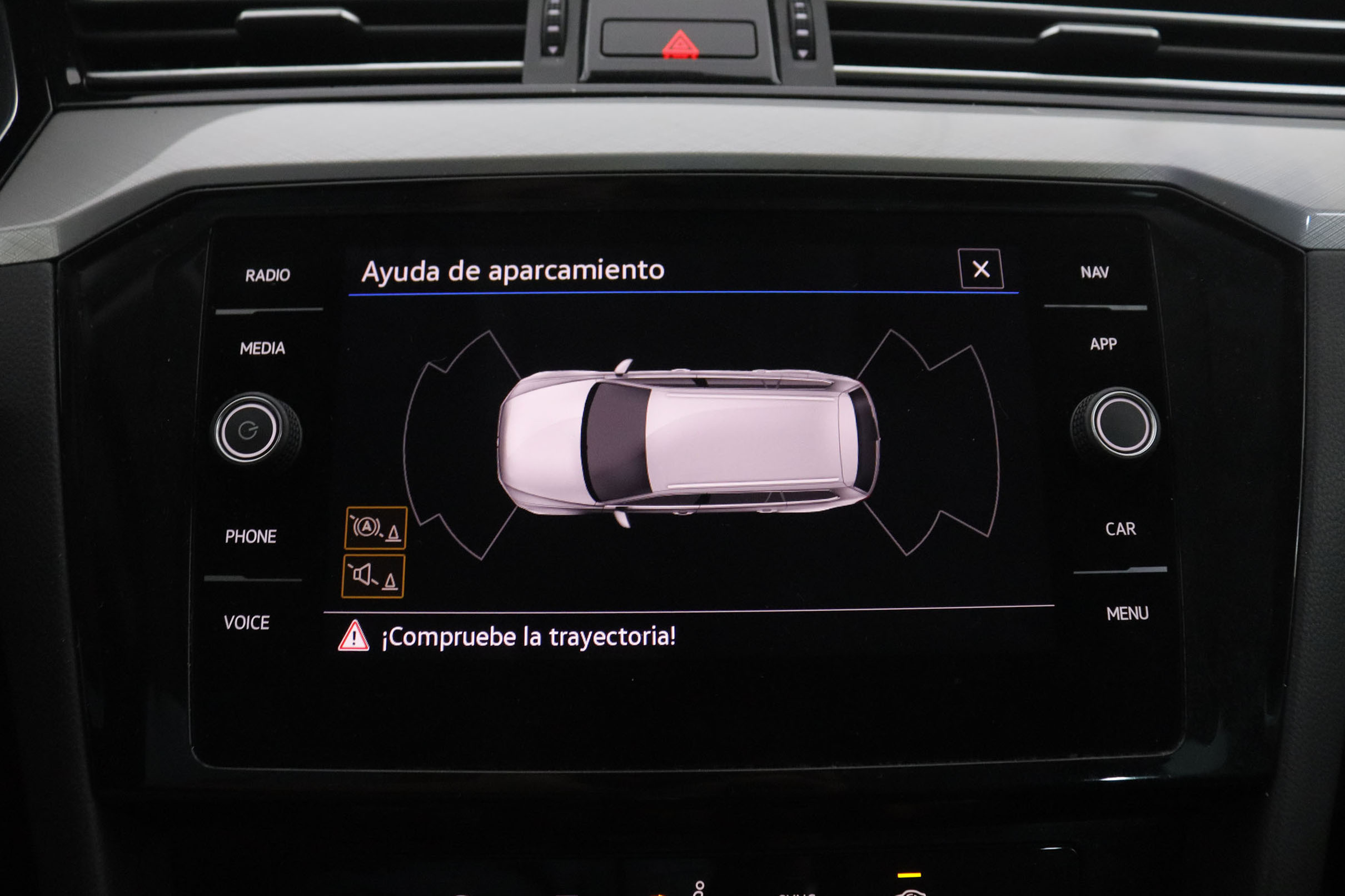 Volkswagen Passat Variant 2.0 TDI Executive DSG - foto 17