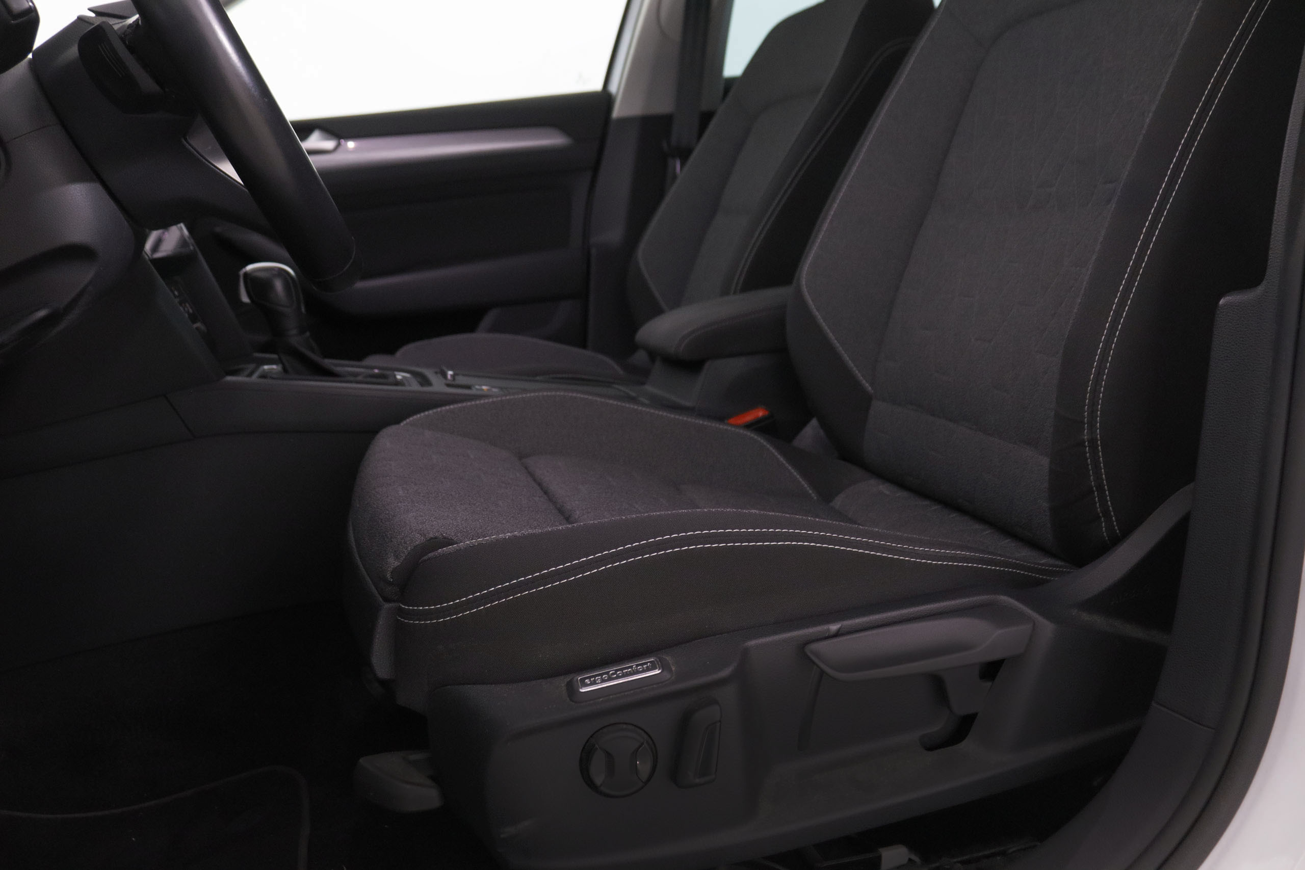 Volkswagen Passat Variant 2.0 TDI Executive DSG - foto 19