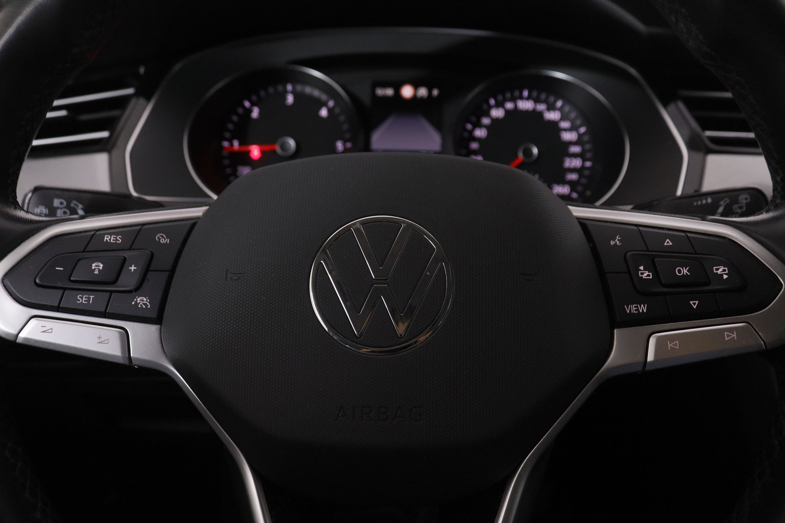 Volkswagen Passat Variant 2.0 TDI Executive DSG - foto 13