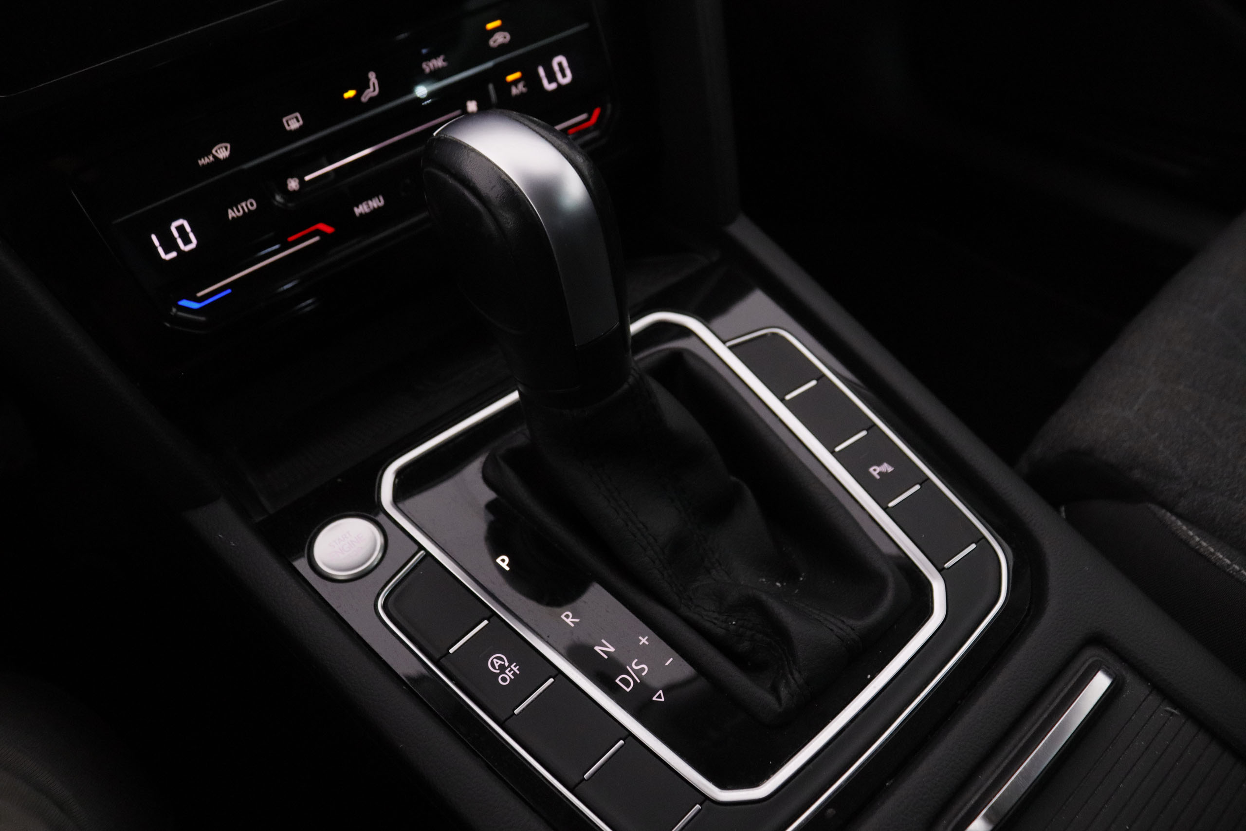 Volkswagen Passat Variant 2.0 TDI Executive DSG - foto 18