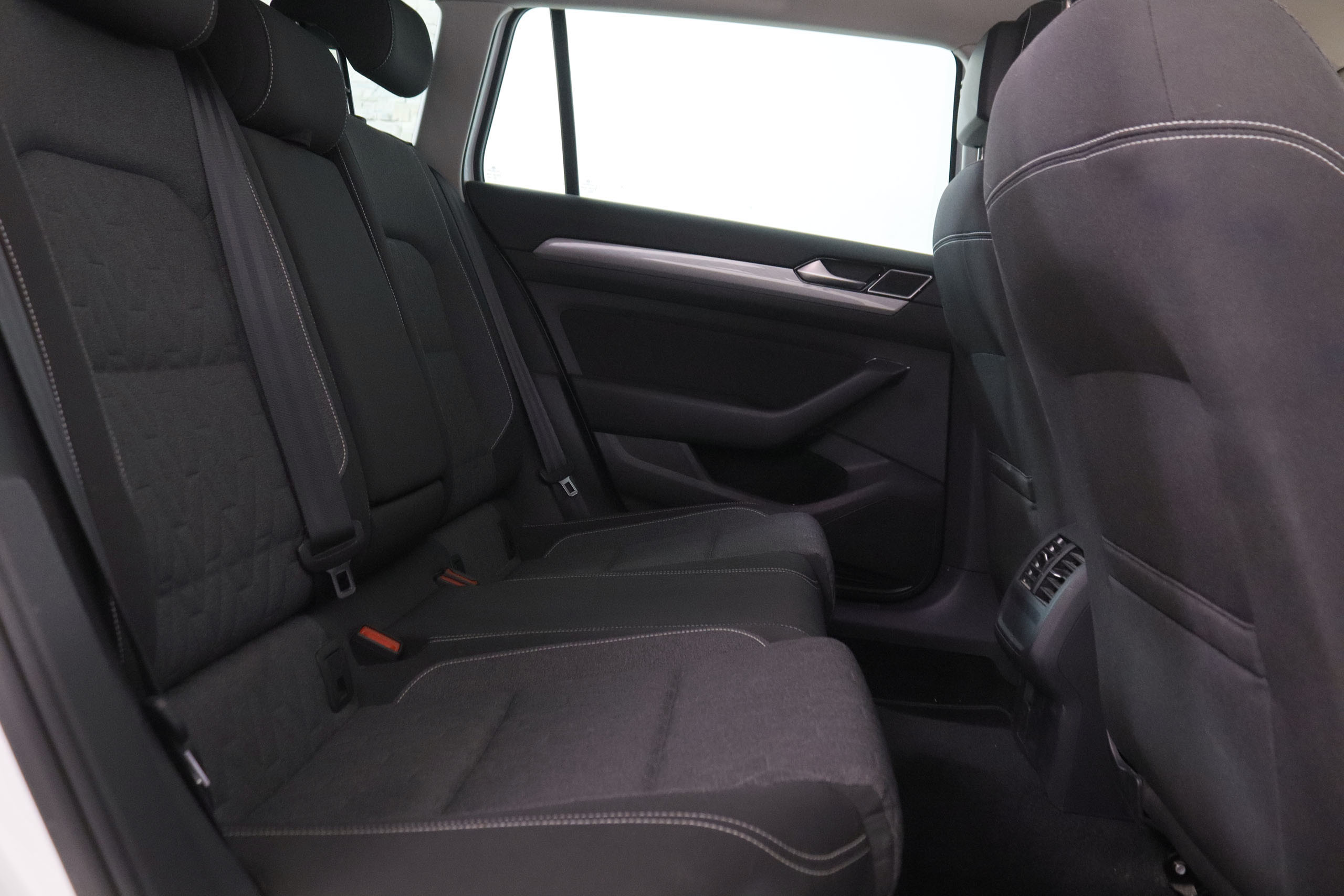 Volkswagen Passat Variant 2.0 TDI Executive DSG - foto 21