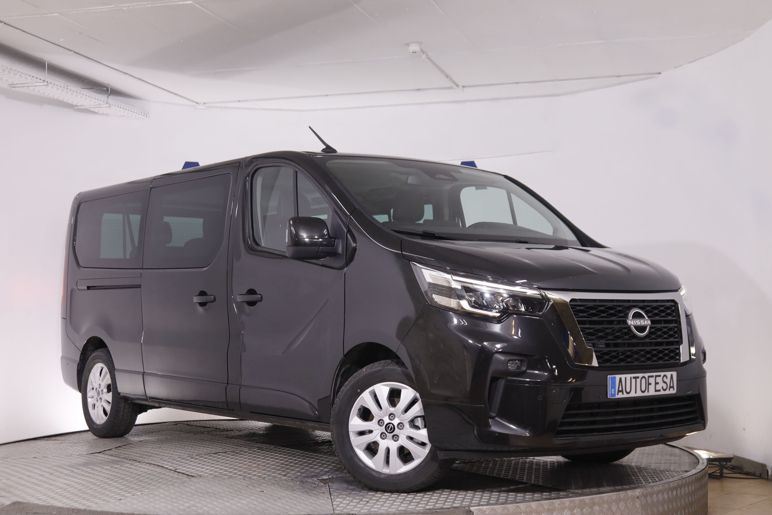 Nissan Primastar 2.0 dCi L2H1 Tekna 9 plazas - foto 3