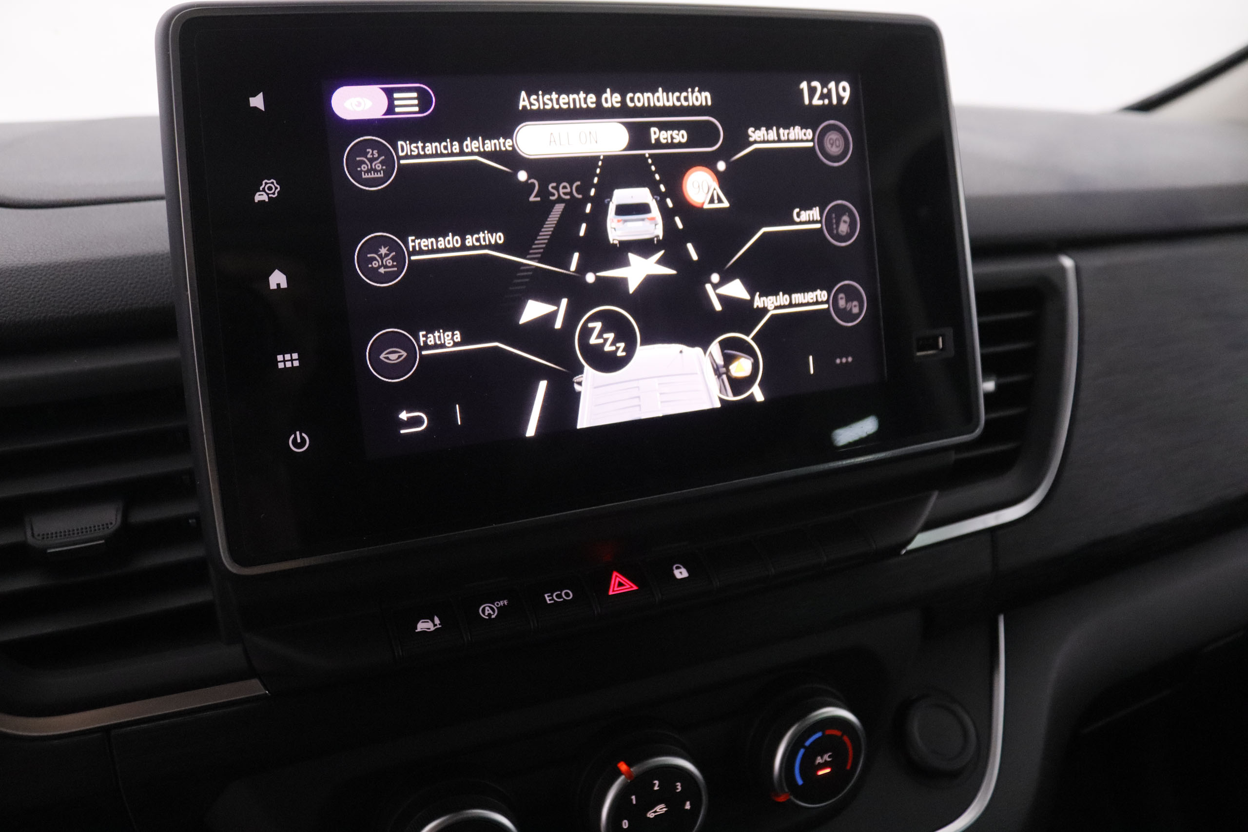Nissan Primastar 2.0 dCi L2H1 Tekna 9 plazas - foto 17