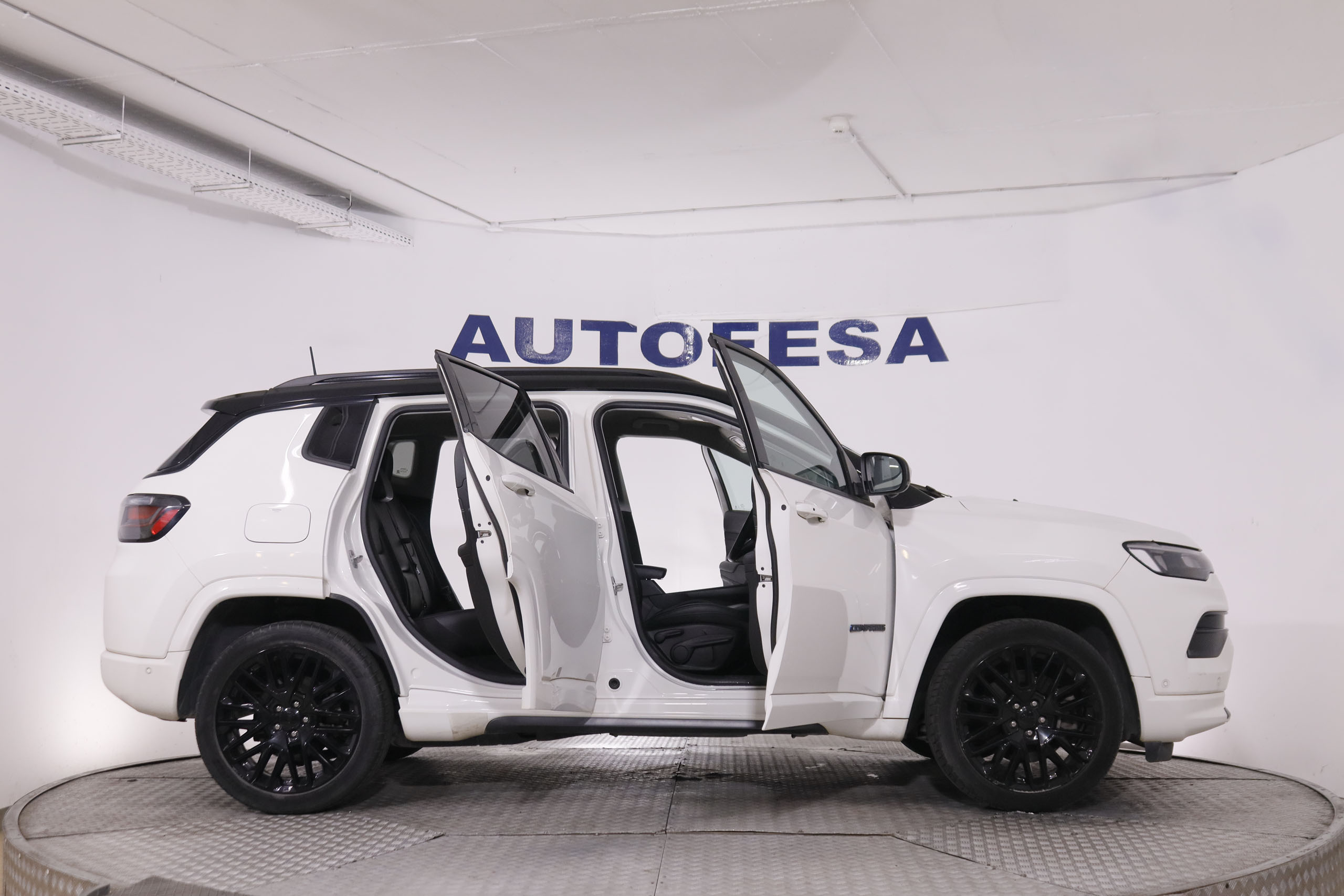 Jeep Compass 1.3 PHEV S 4xe - foto 9