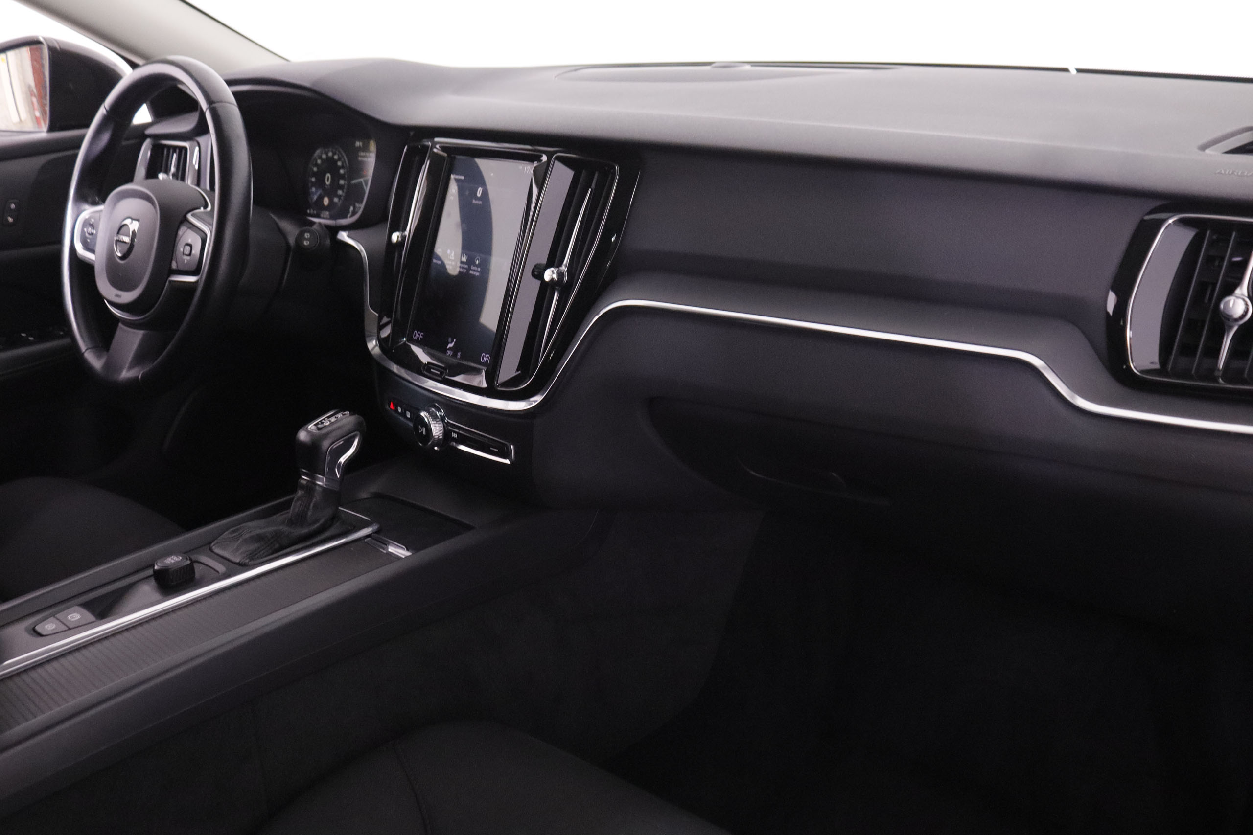 Volvo V60 2.0 D3 Momentum - foto 17