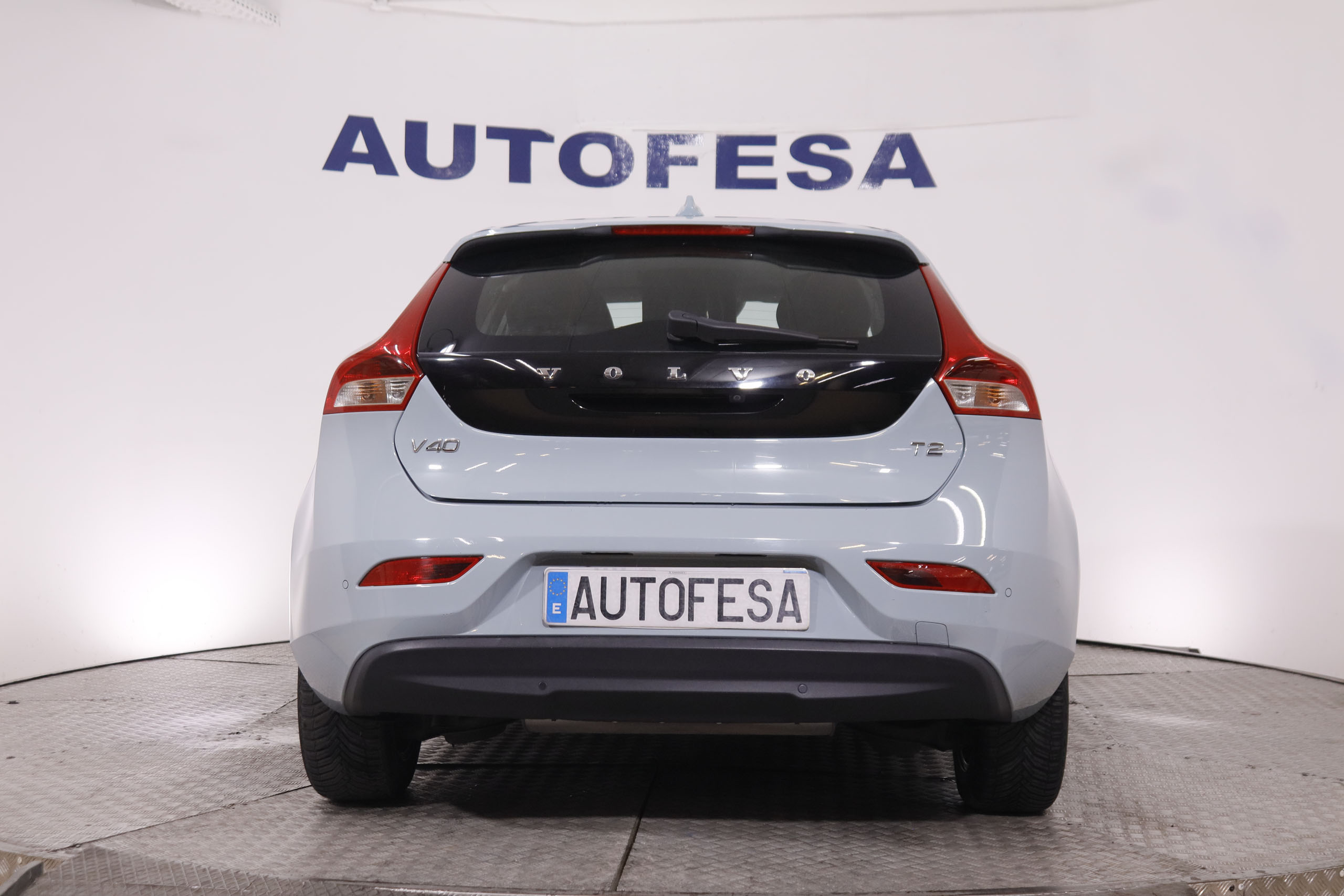 Volvo V40 2.0 T2 Momentum - foto 6