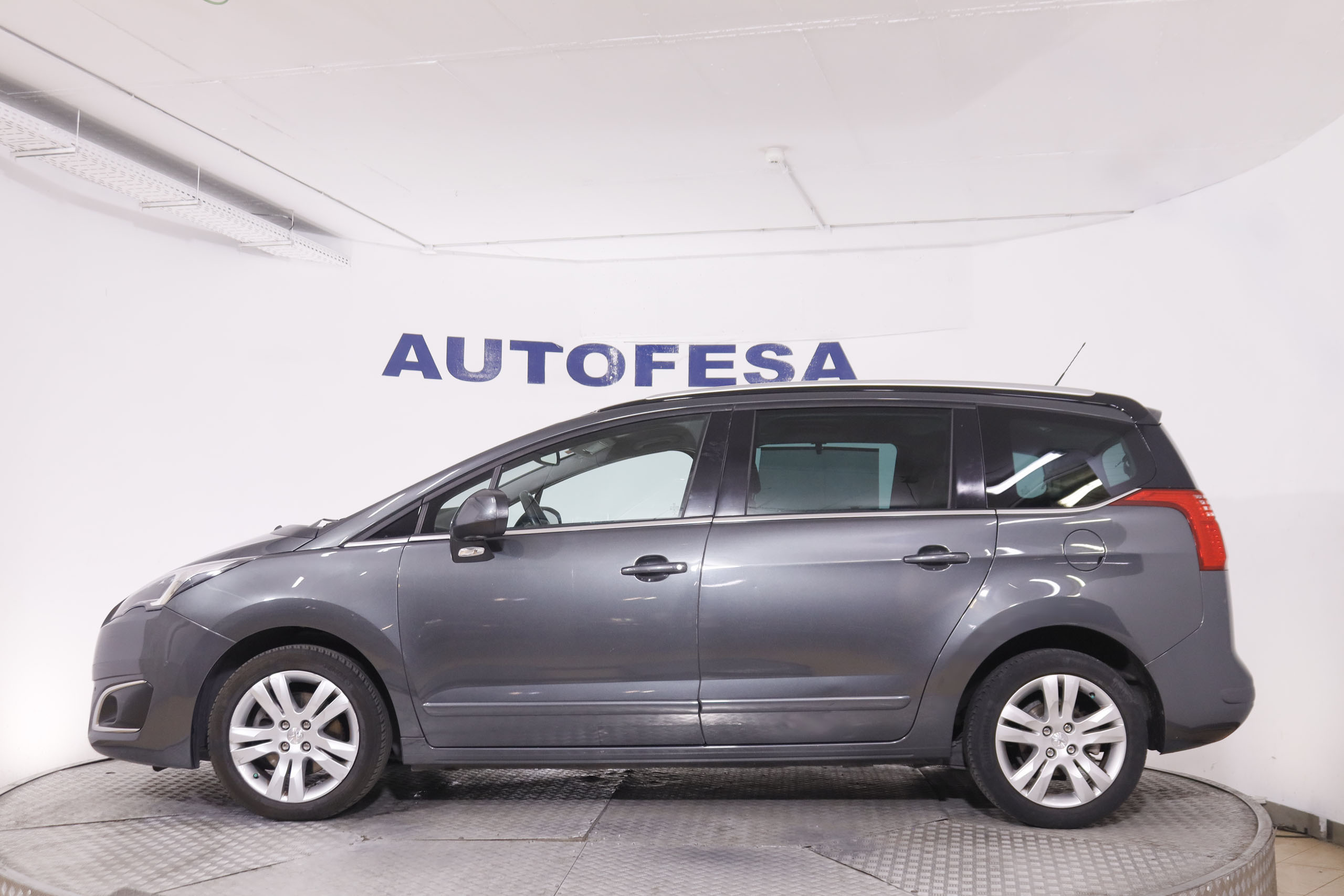 Peugeot 5008 2.0 HDi Allure 7 Plazas - foto 4