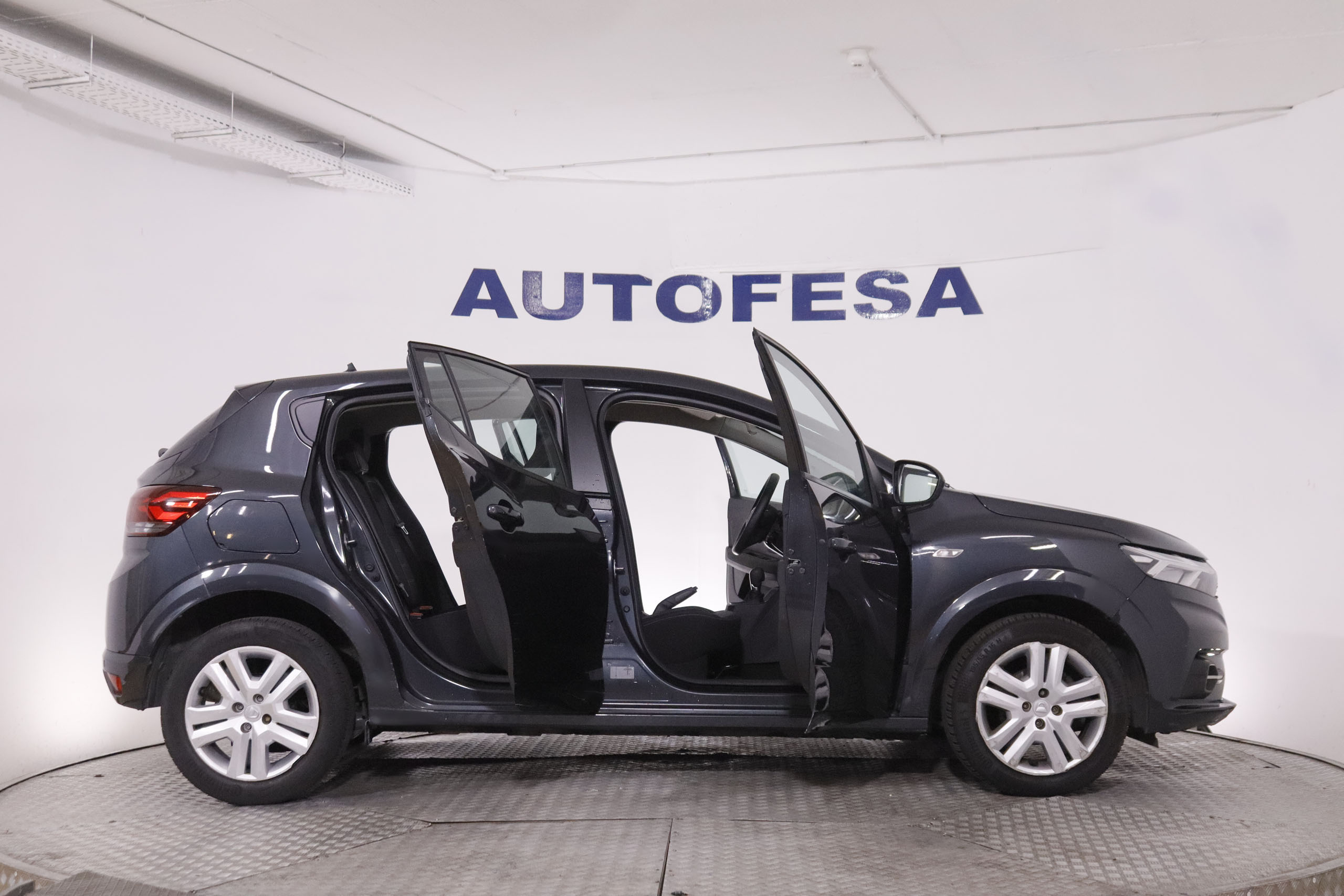 Dacia Sandero 1.0 TCe Confort - foto 9