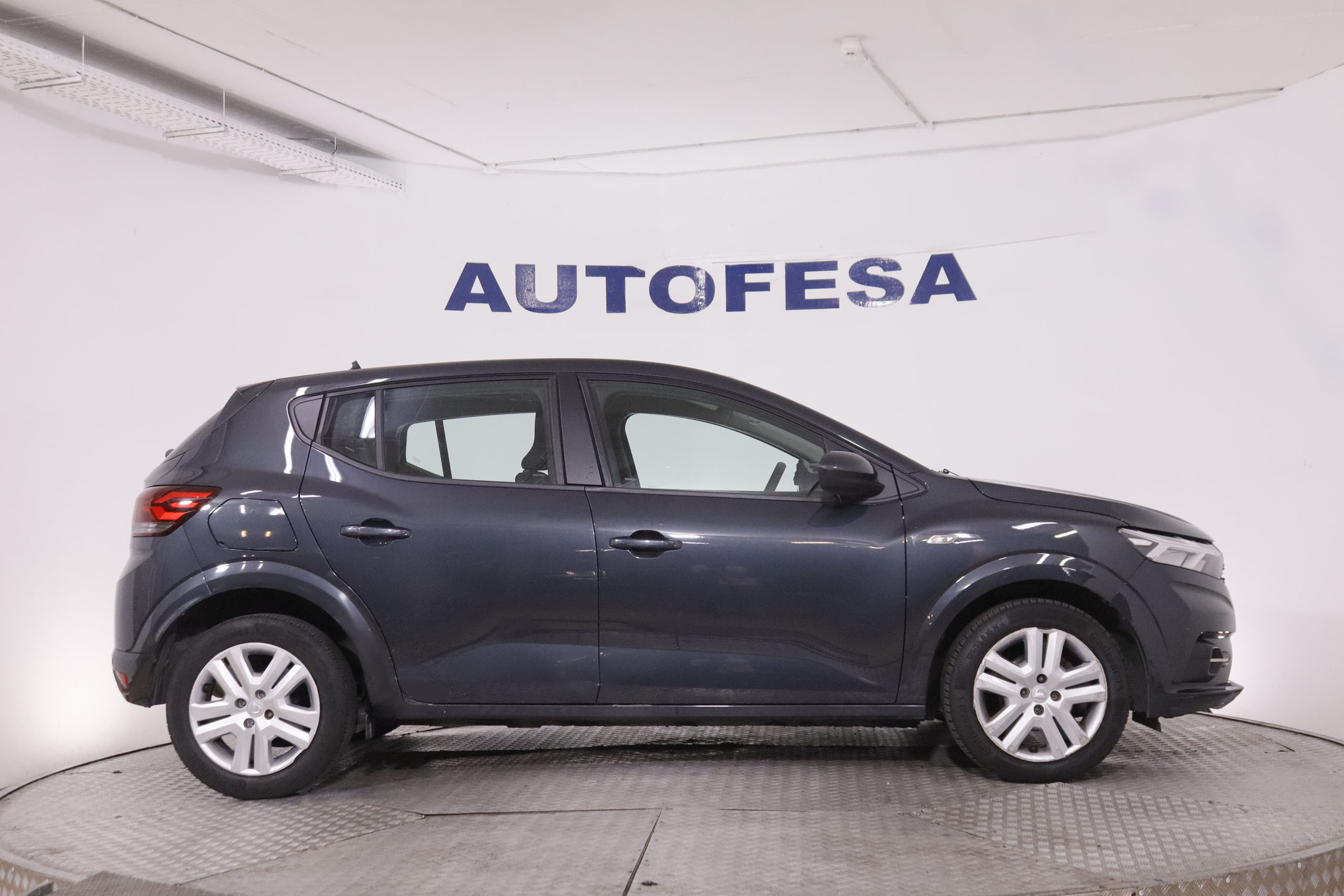 Dacia Sandero 1.0 TCe Confort - foto 8