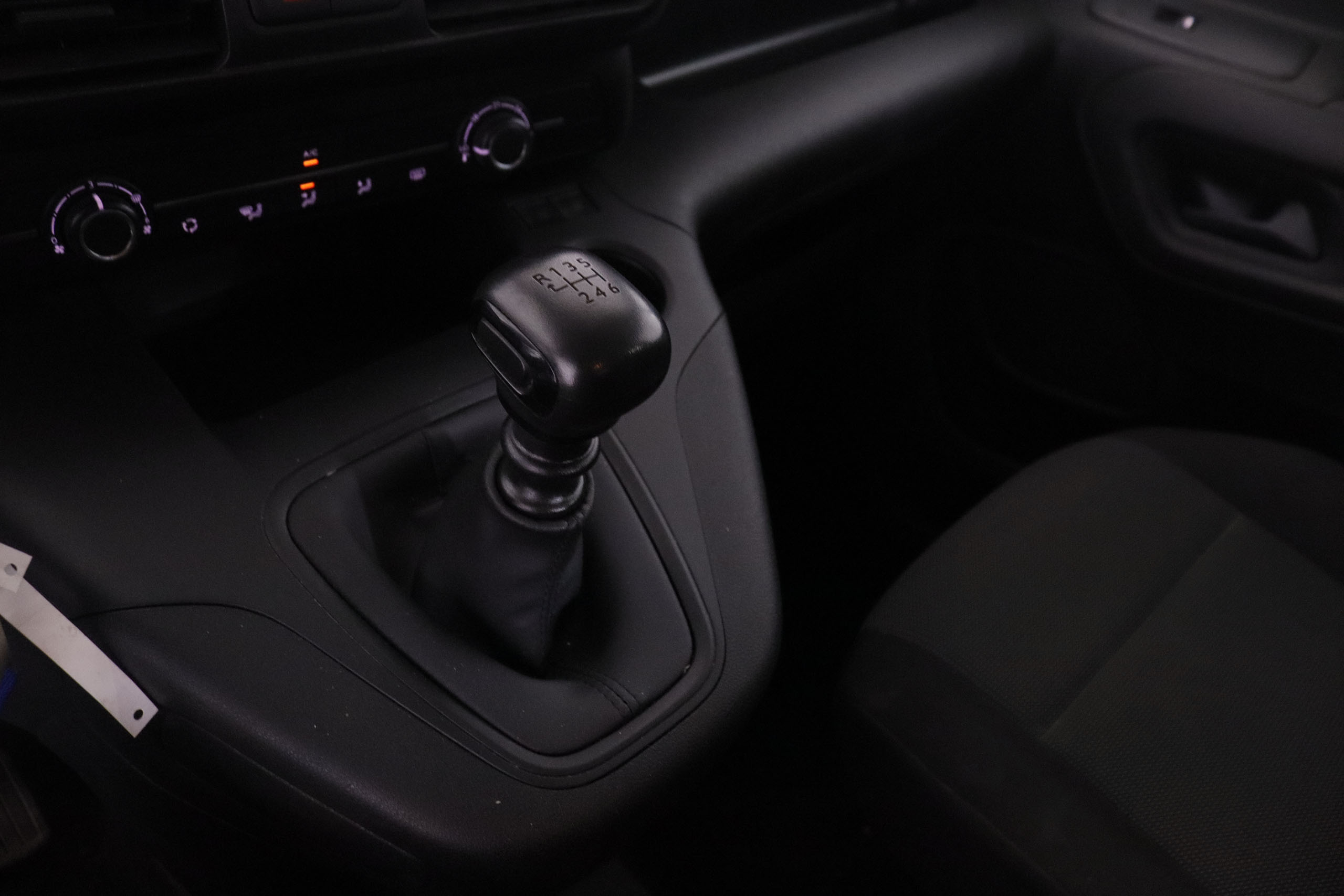 Peugeot Rifter 1.5 BlueHDi Active Pack Bussines Standars - foto 13