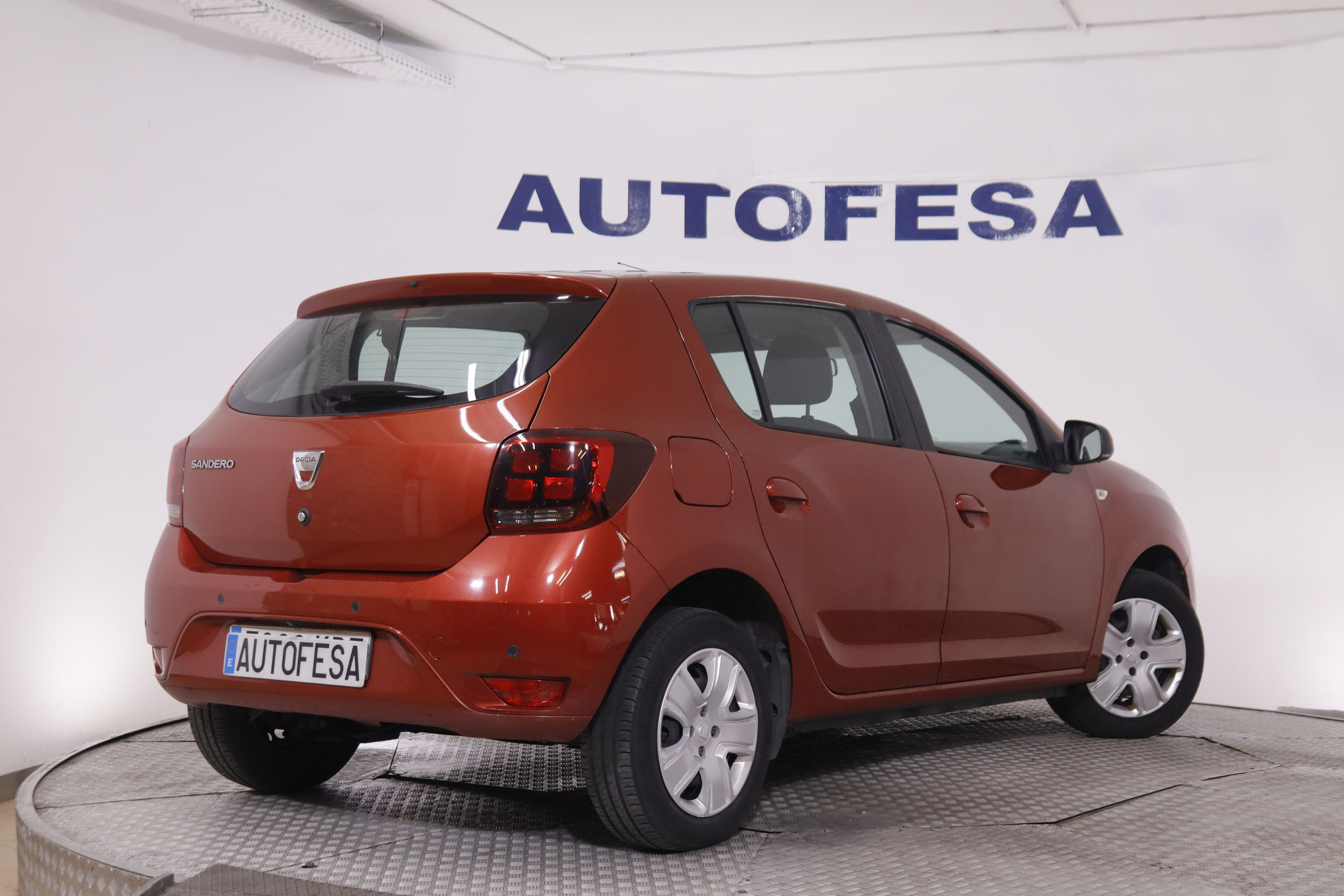 Dacia Sandero 1.5 dCi Laureate - foto 7