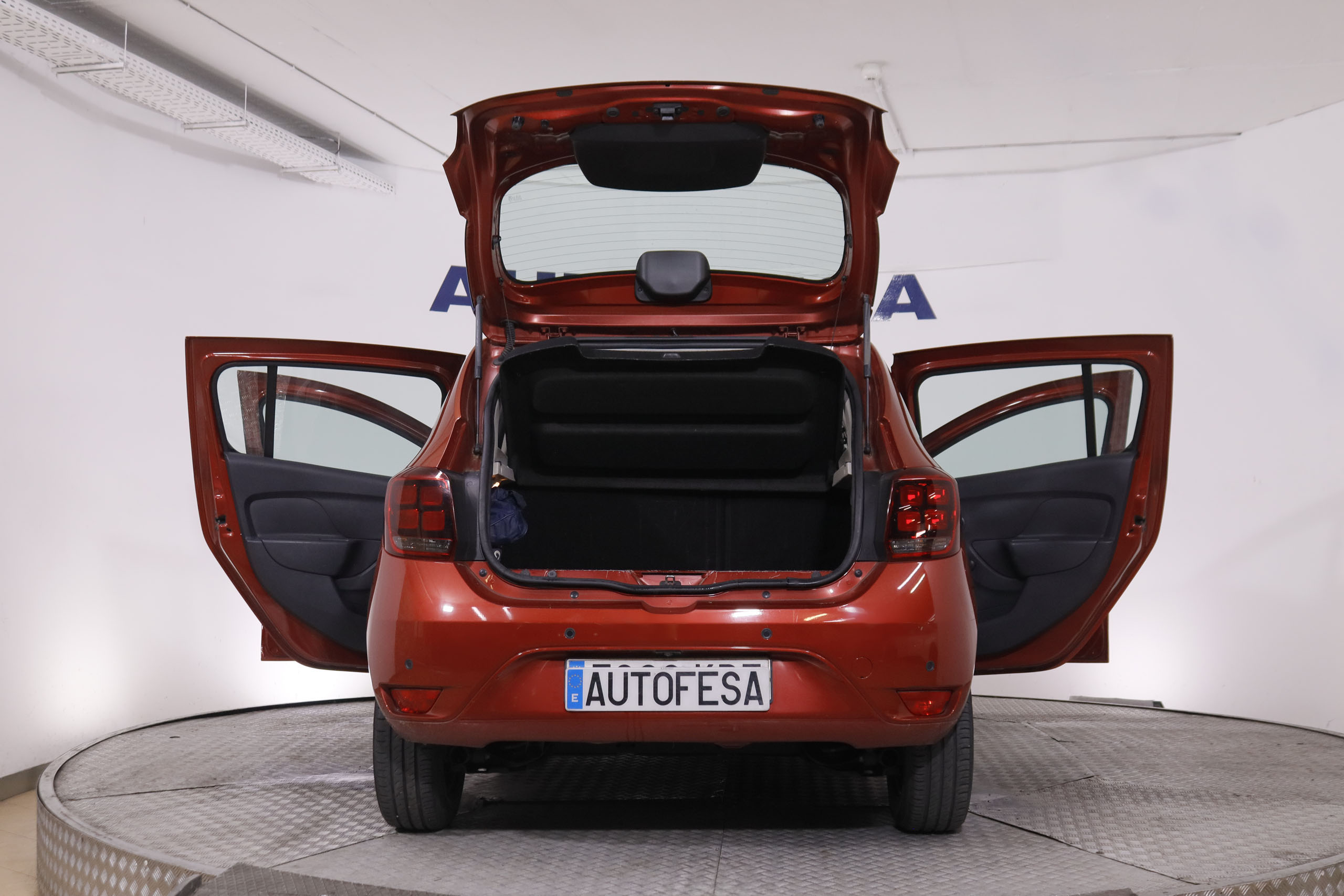 Dacia Sandero 1.5 dCi Laureate - foto 9