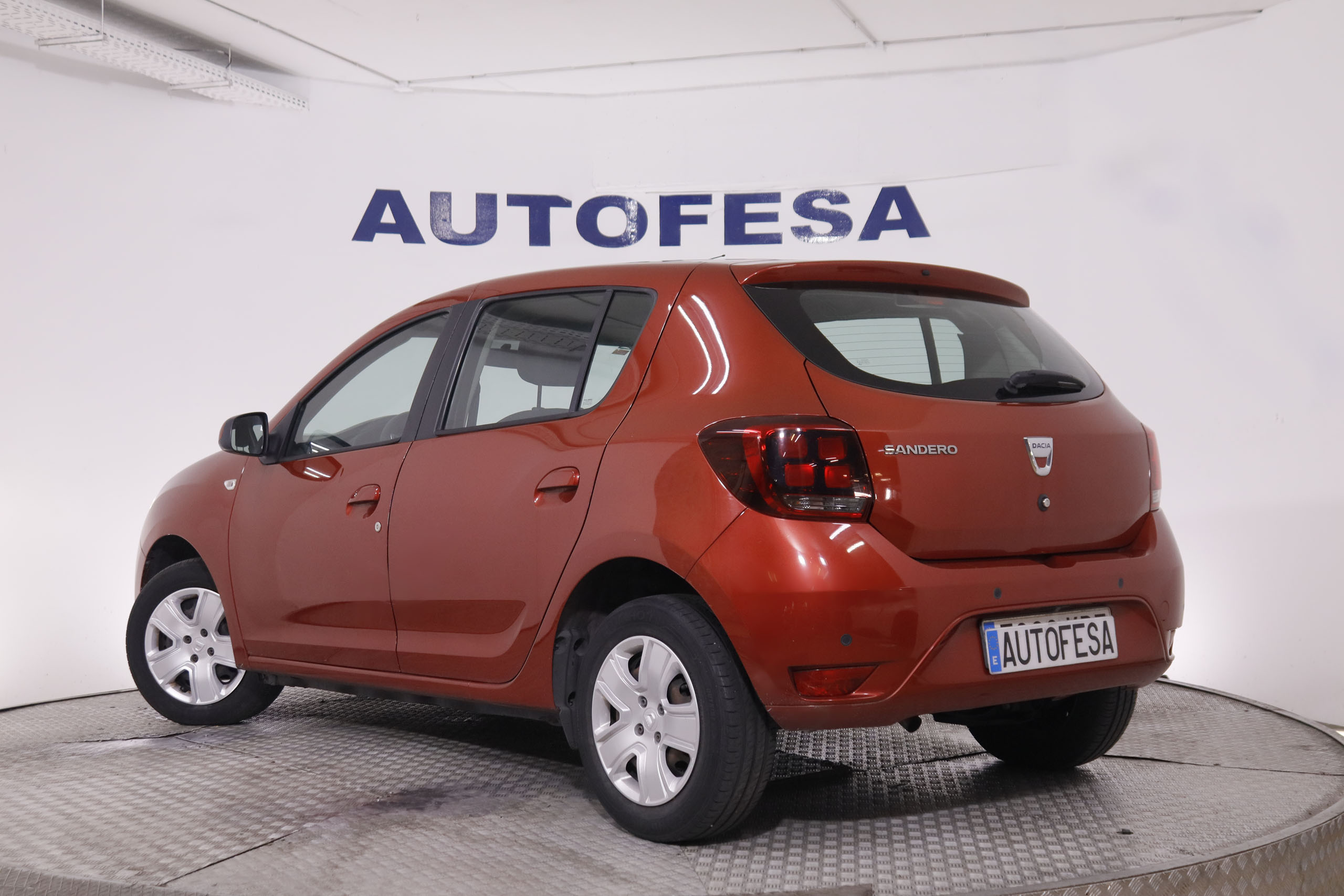 Dacia Sandero 1.5 dCi Laureate - foto 5