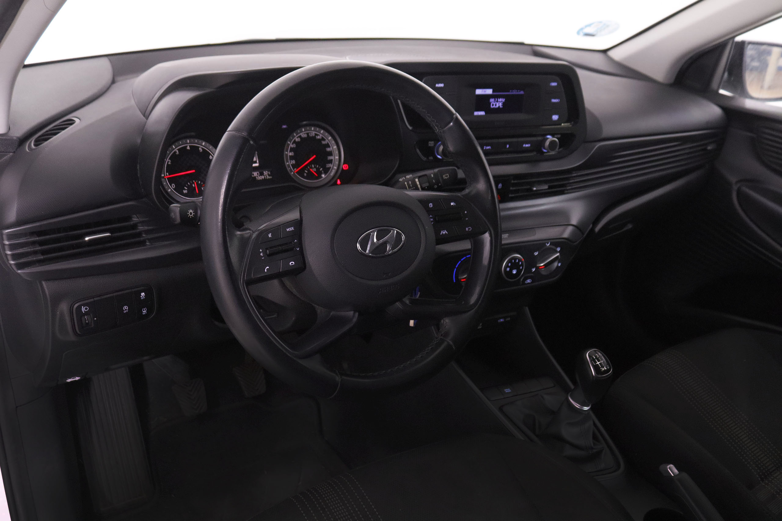 Hyundai i20 1.0 T-GDi Essence 48V - foto 11