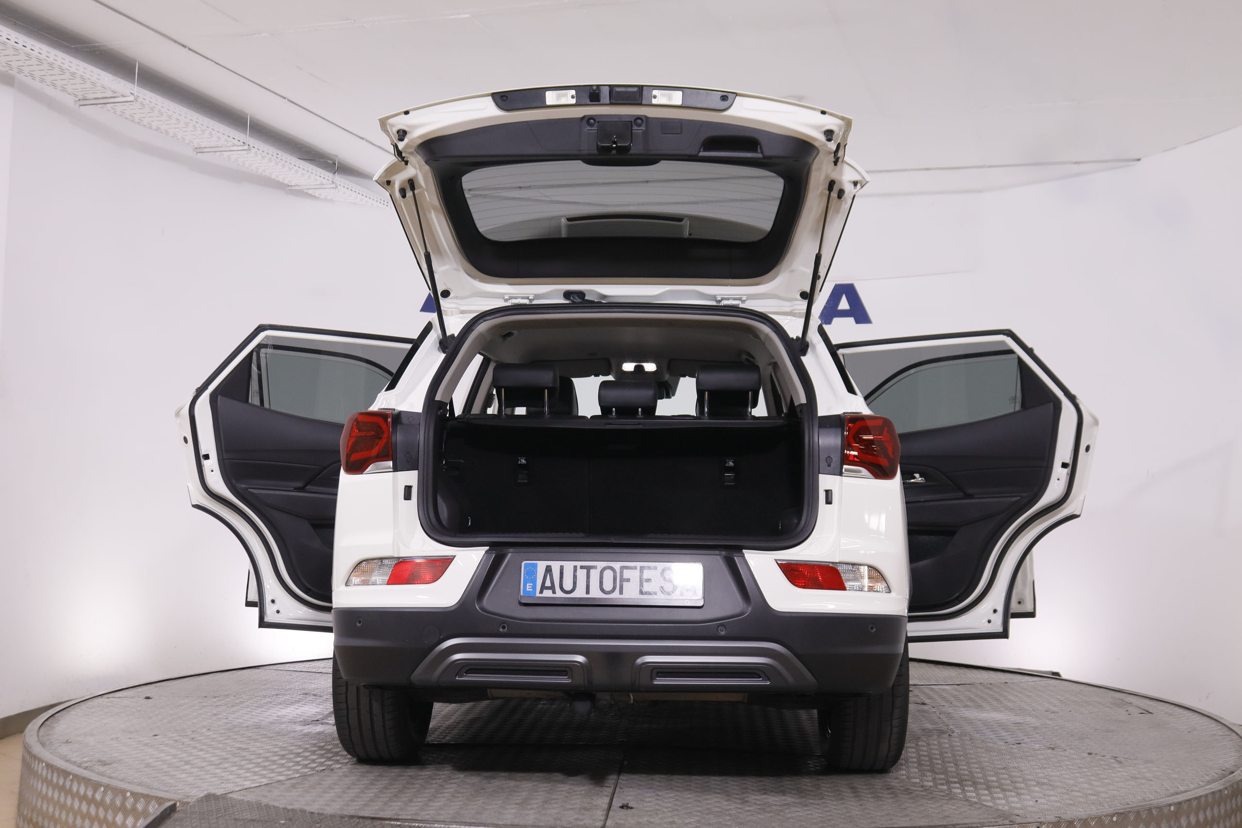 SsangYong Korando G15T Line 4x2 - foto 9