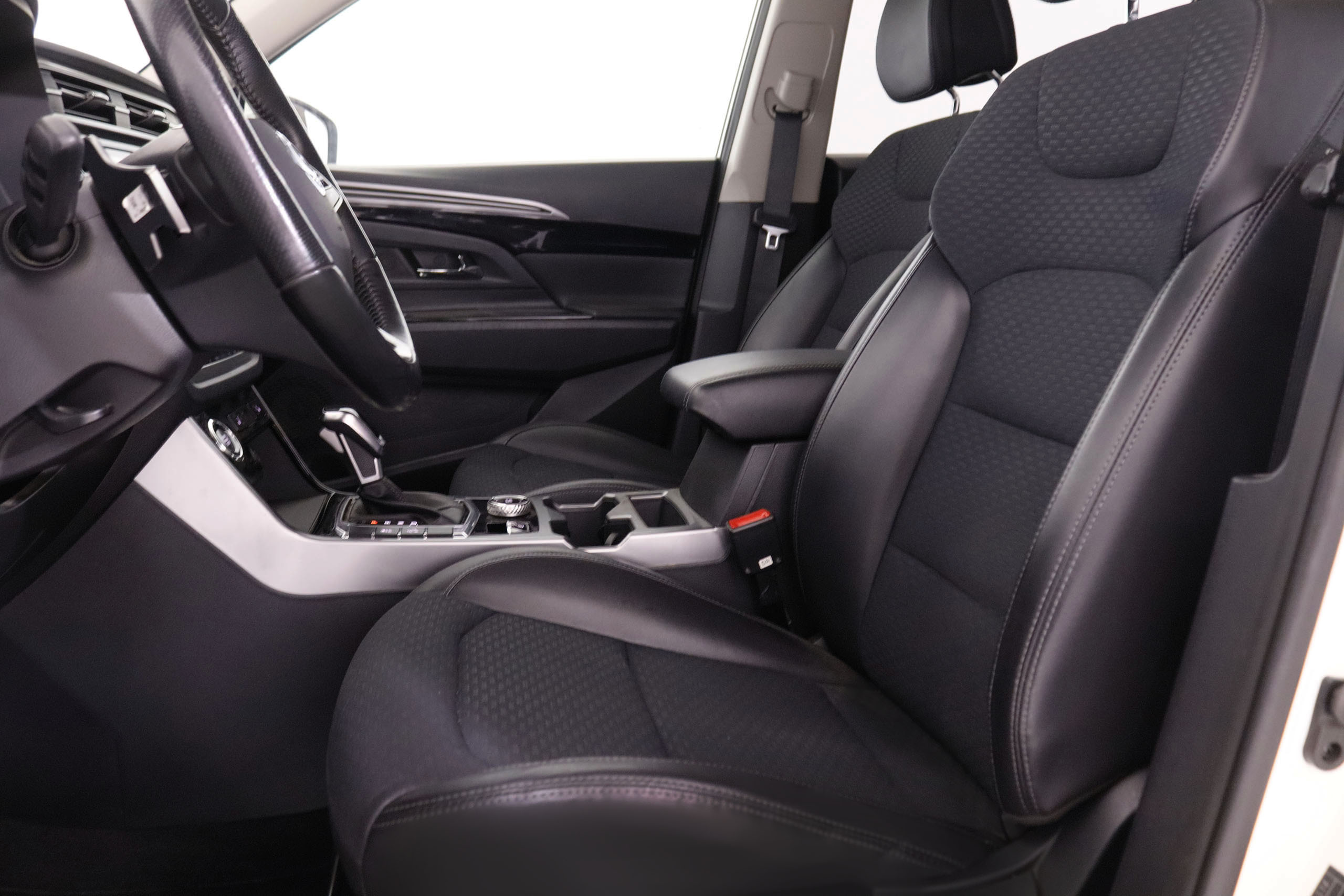 SsangYong Korando G15T Line 4x2 - foto 21