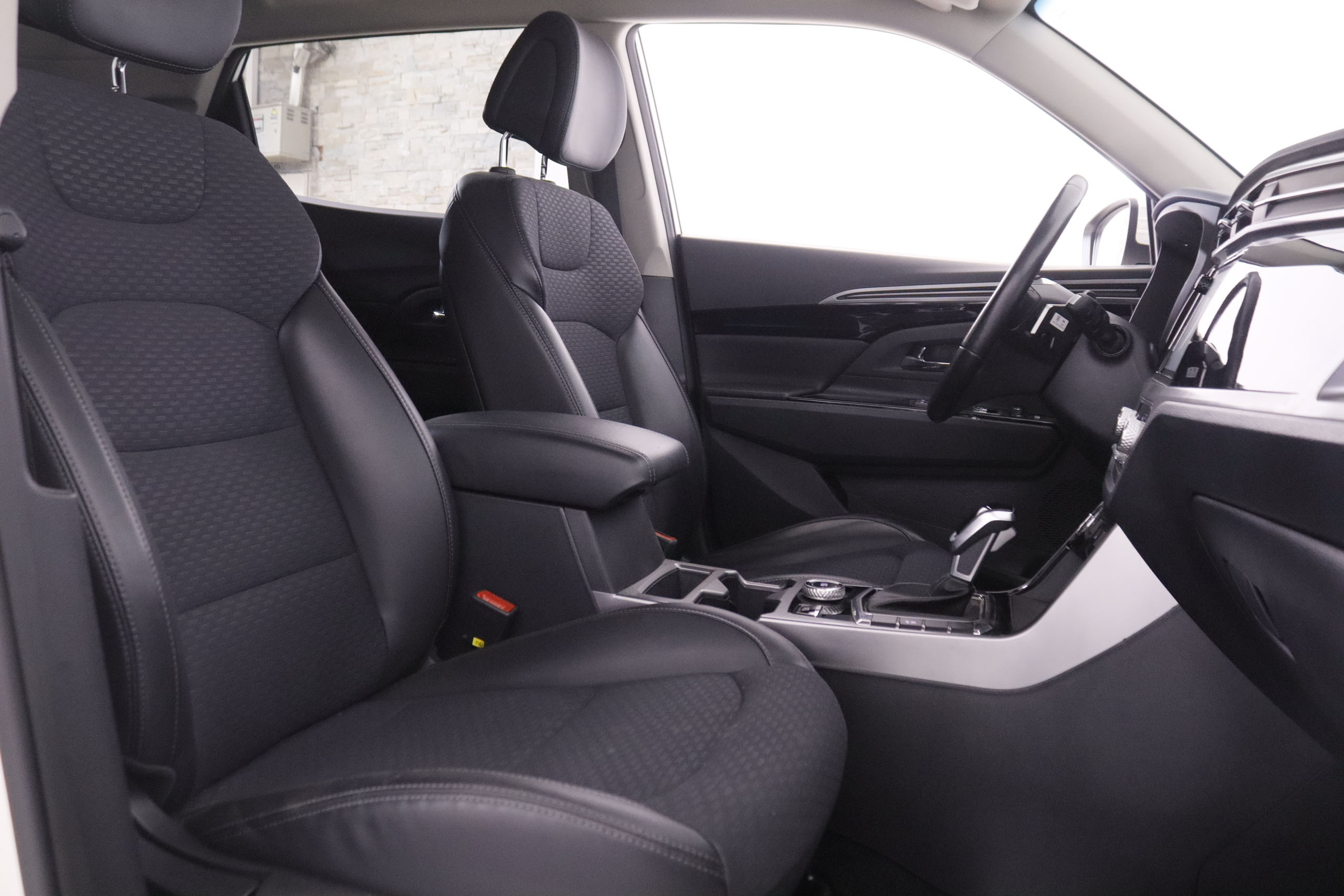 SsangYong Korando G15T Line 4x2 - foto 22