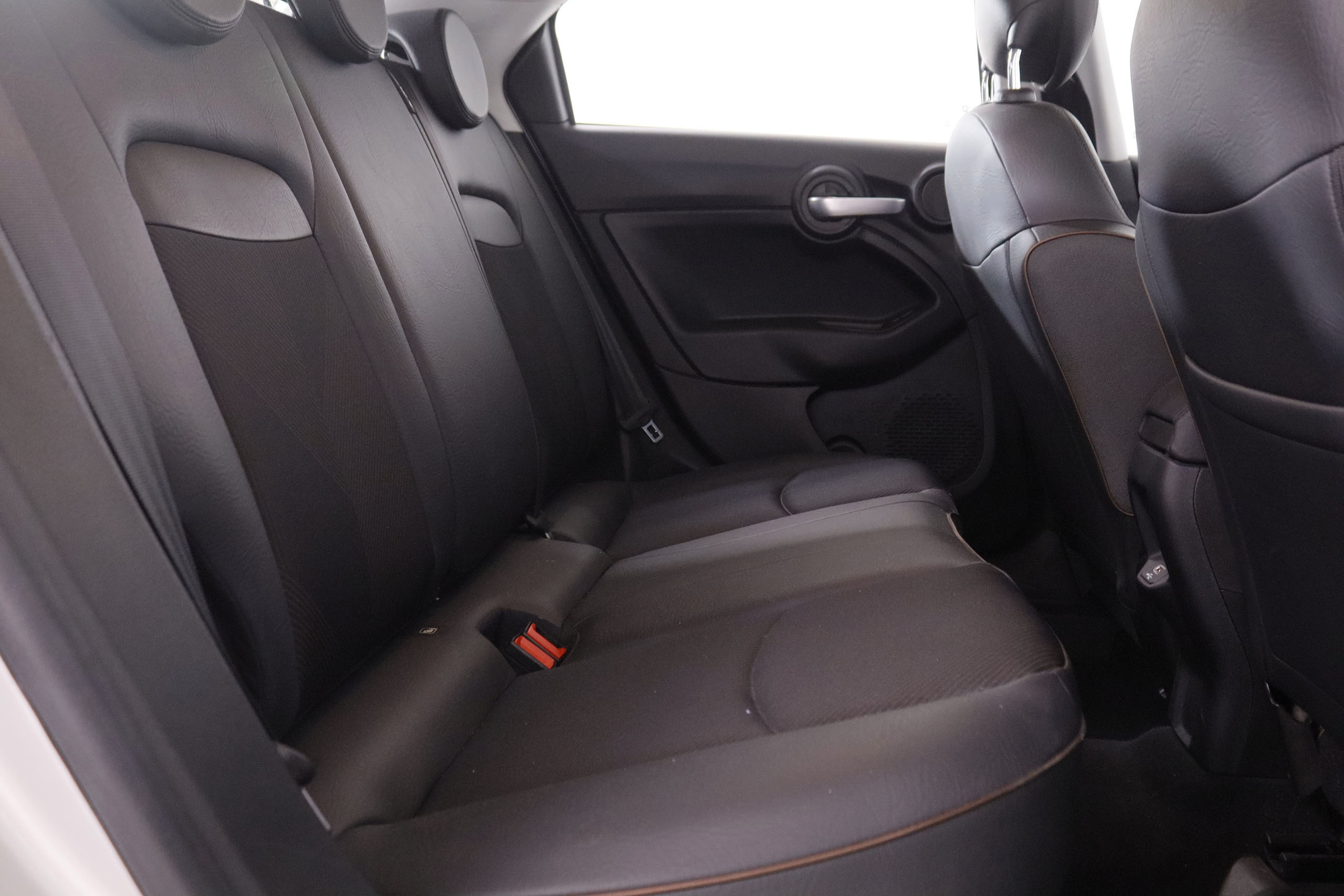 Fiat 500X City Cross 1.3 Firefly T4 DCT - foto 19