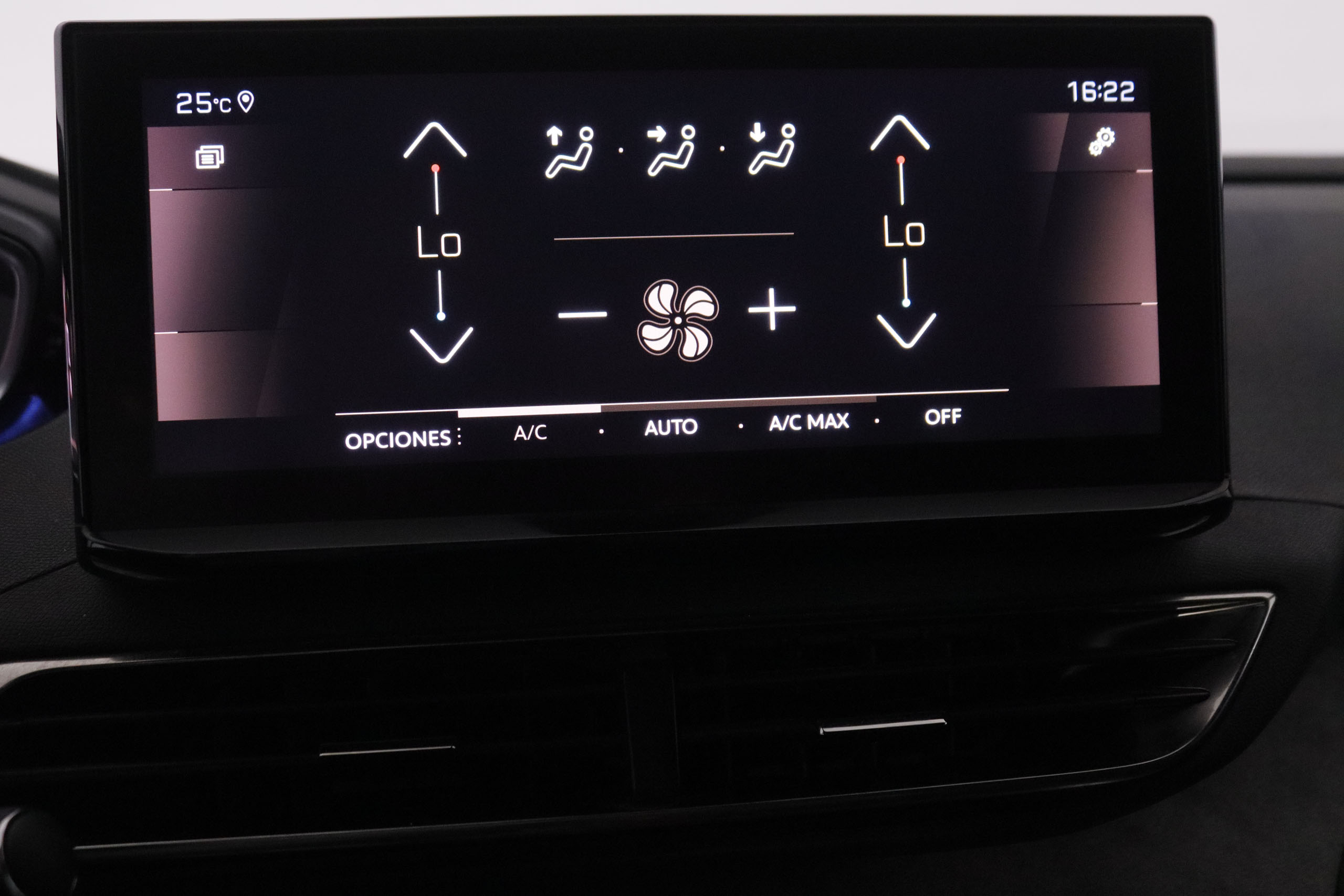 Peugeot 3008 1.5 BlueHDi GT EAT8 - foto 18