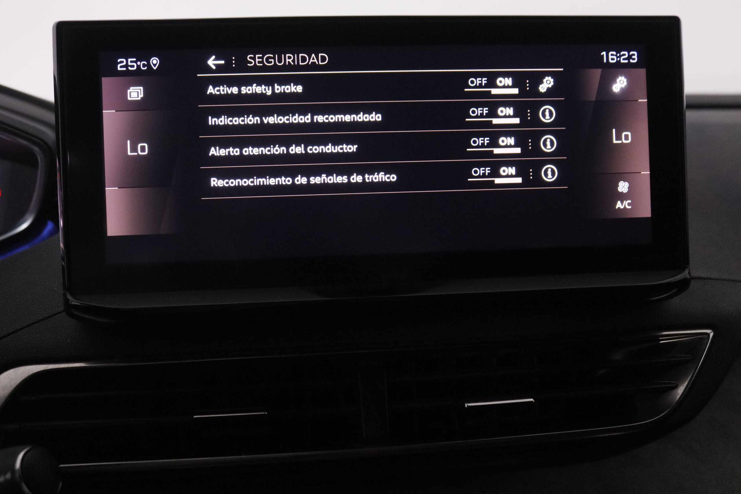 Peugeot 3008 1.5 BlueHDi GT EAT8 - foto 22