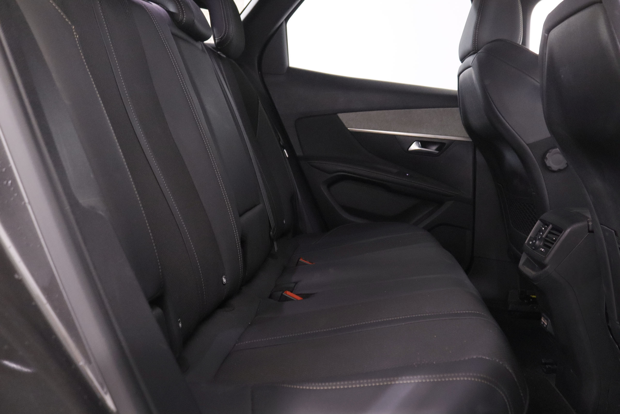 Peugeot 3008 1.5 BlueHDi GT EAT8 - foto 27