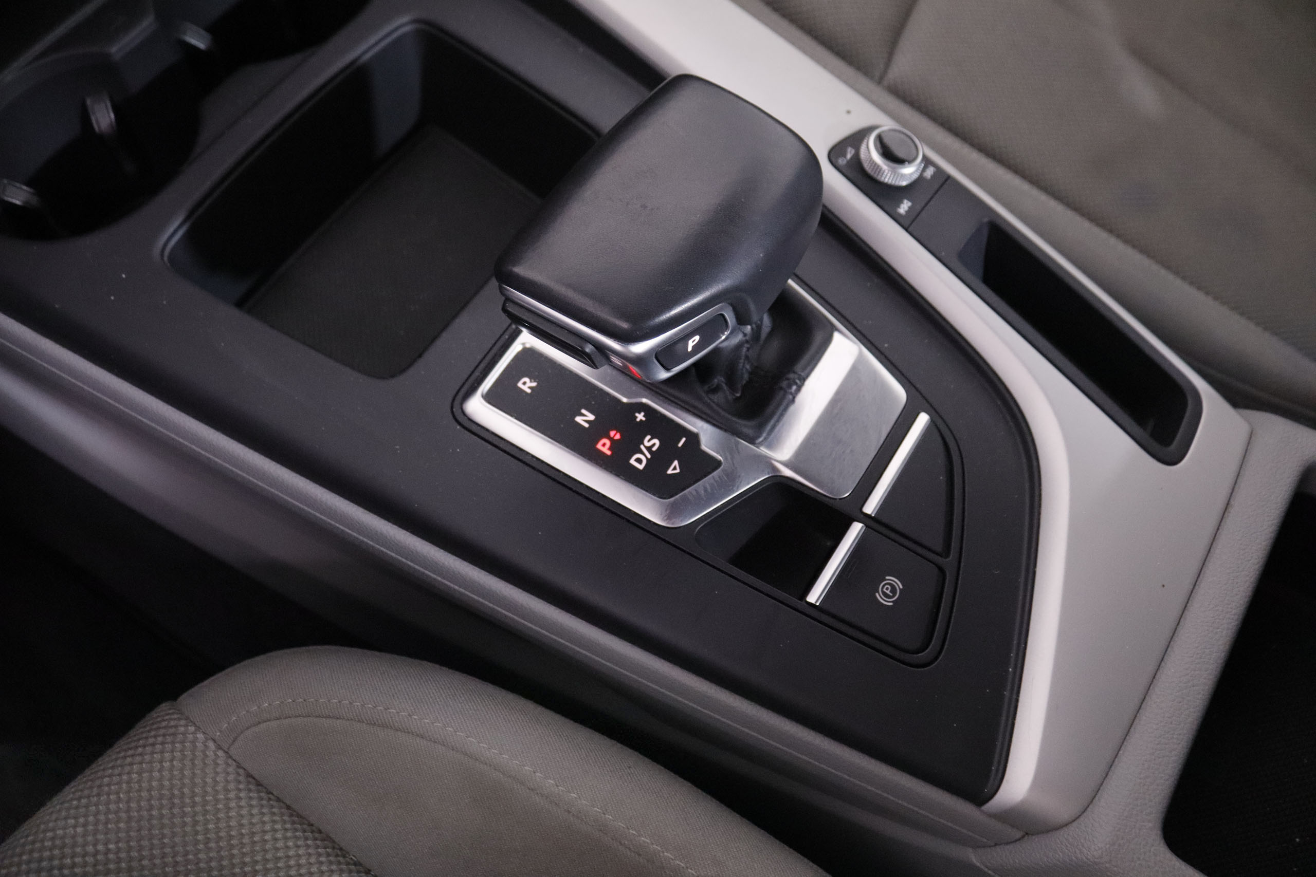 Audi A4 35 TFSI MHEV Advance - foto 15