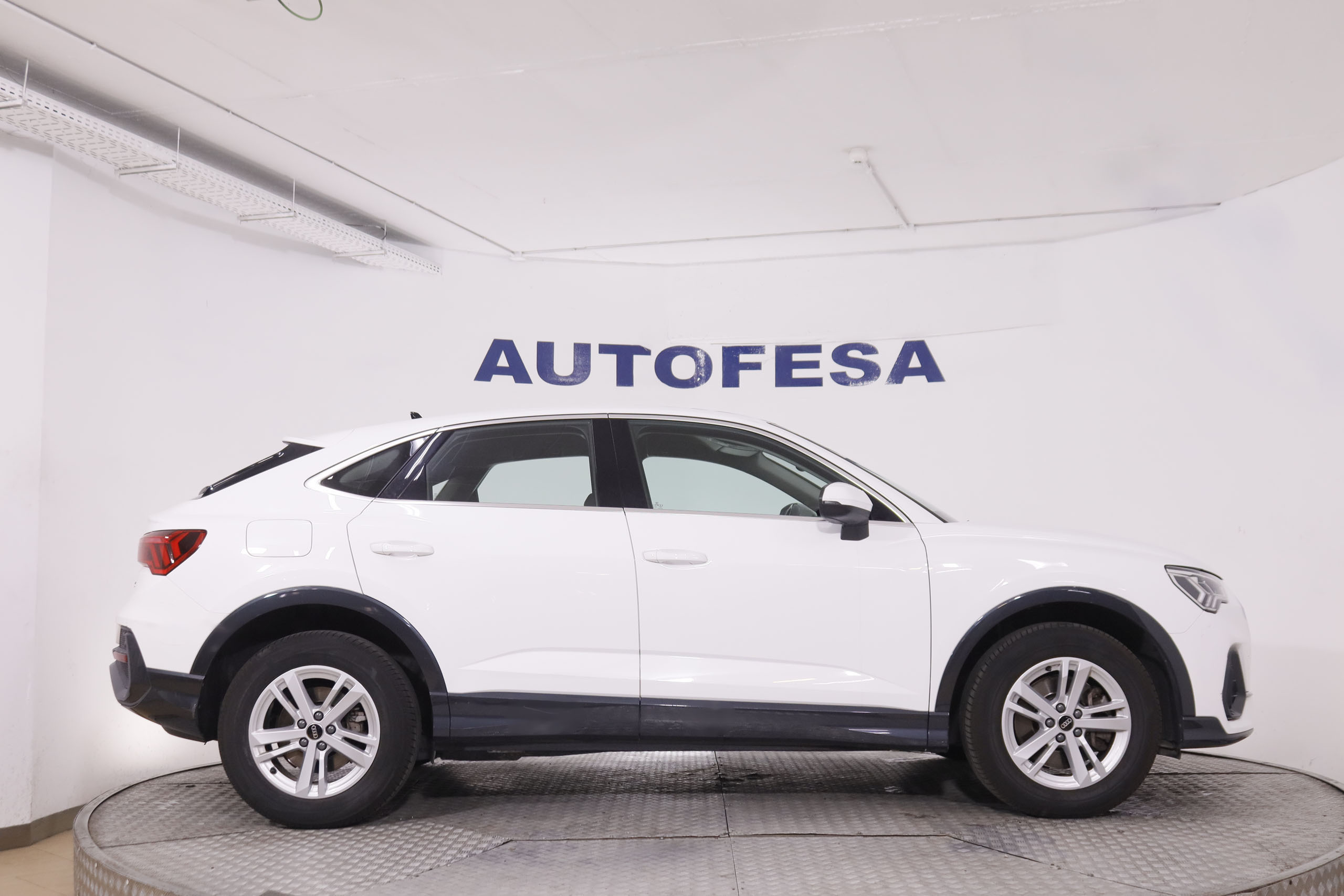 Audi Q3 Sportback 45 Tfsie - foto 8