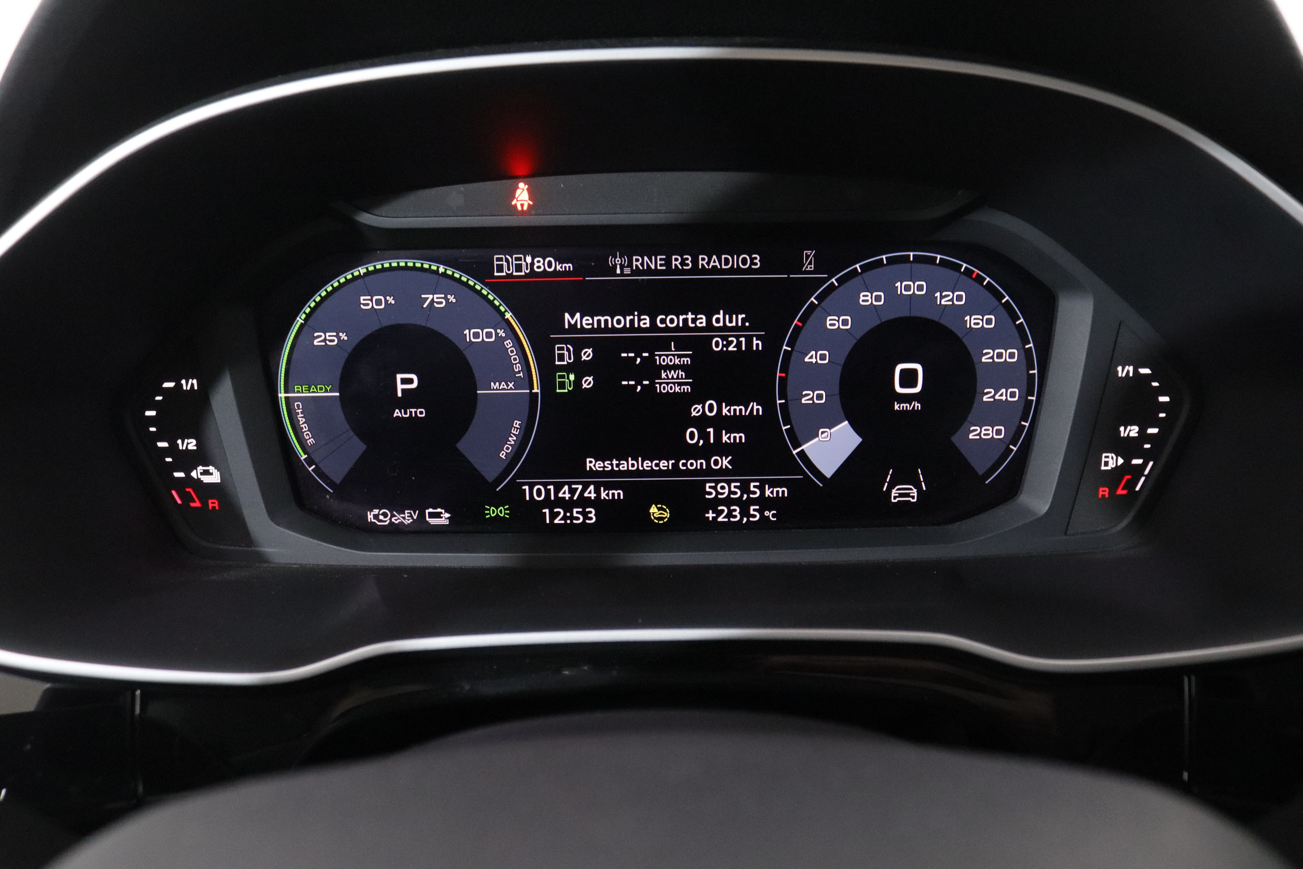 Audi Q3 Sportback 45 Tfsie - foto 17